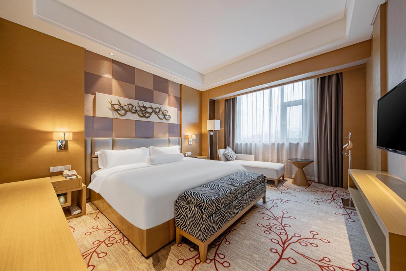 Superior King Room photo 2