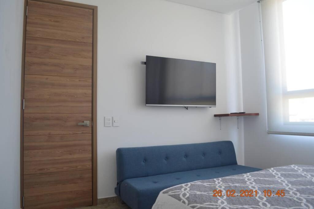 Studio Apartment photo 1