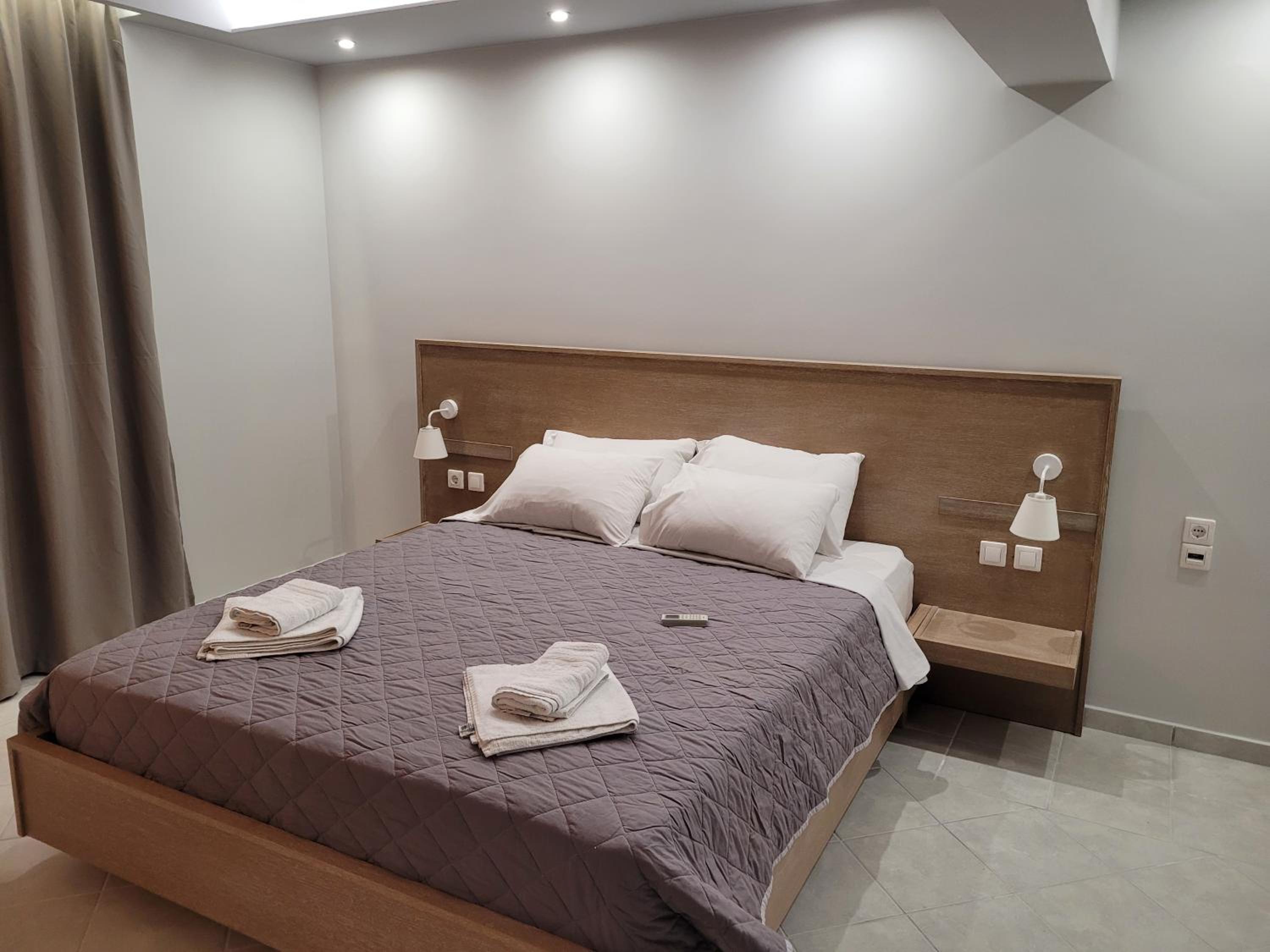 Classic Triple Room - Photo 16