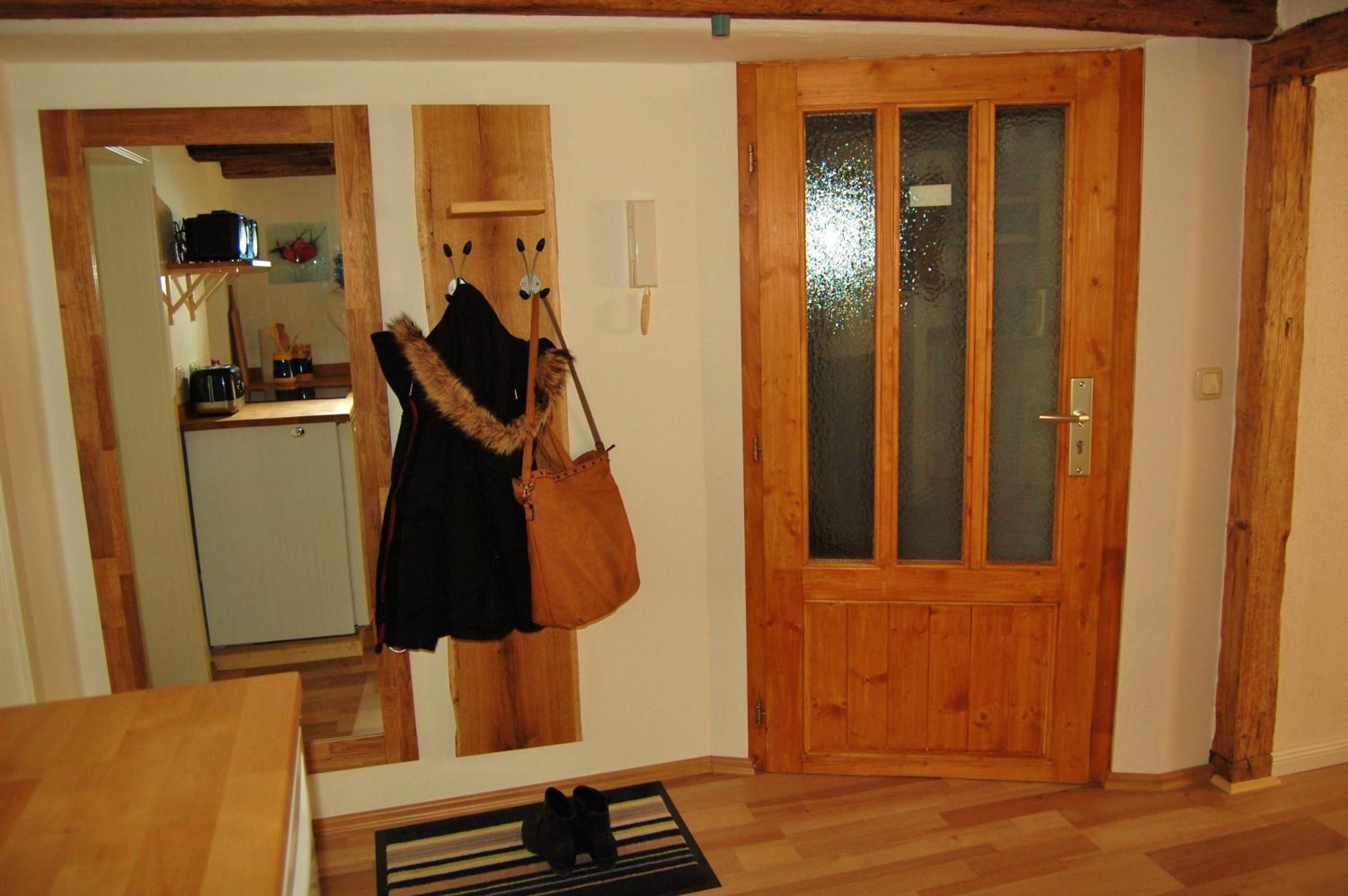 Two-Bedroom Apartment with Balcony - Photo 7