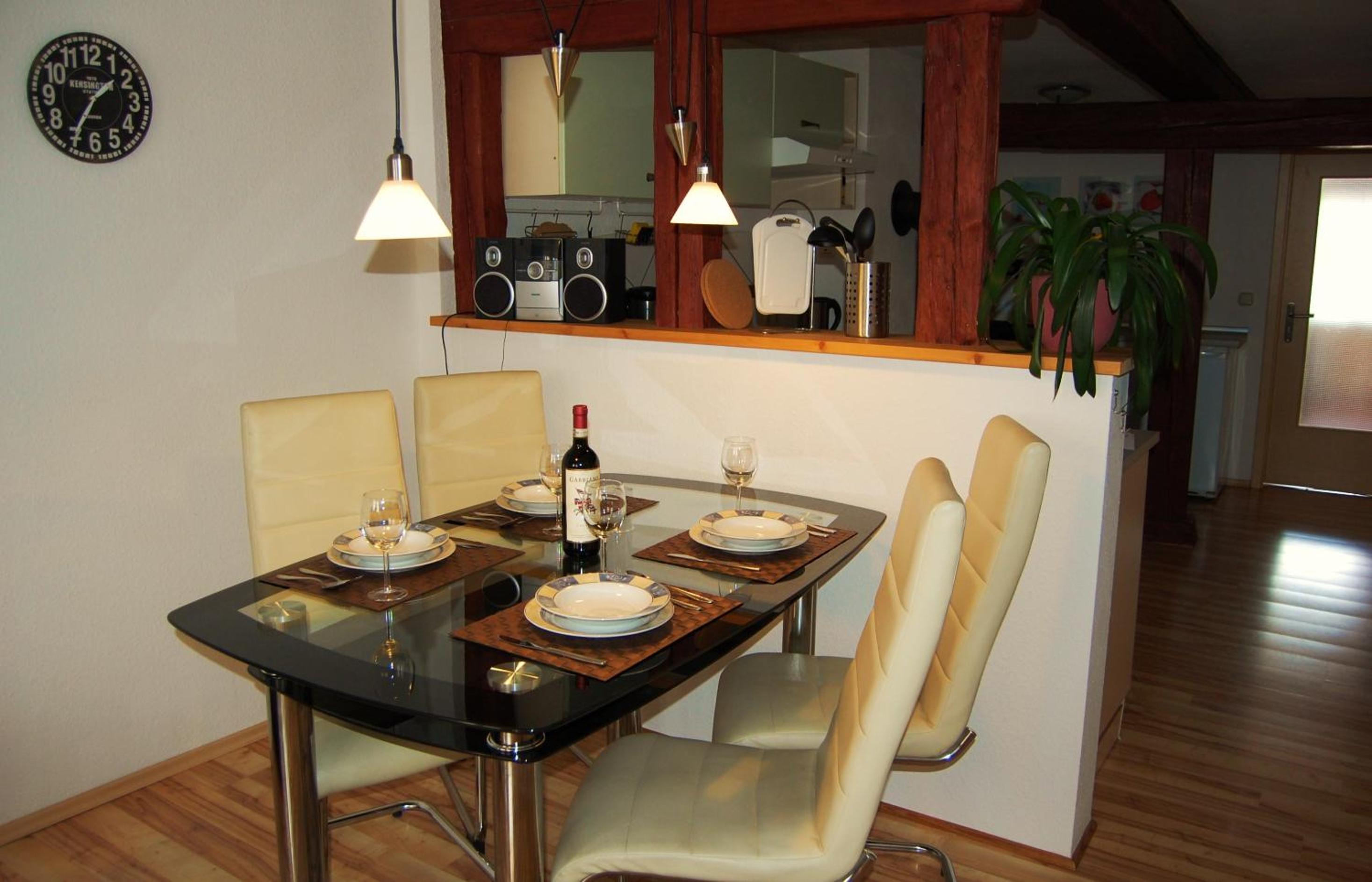 Two Bedroom Apartment with Fireplace - Photo 3