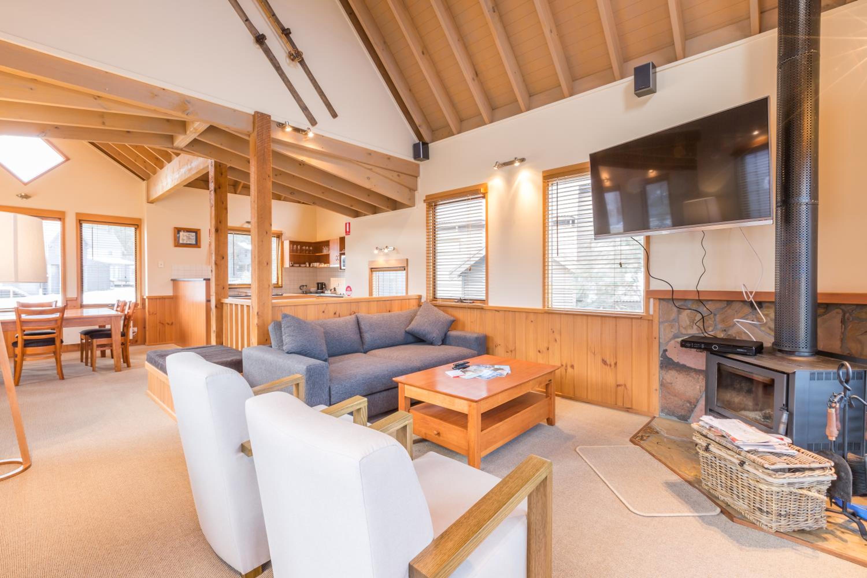 Grand Three-Bedroom Chalet photo 2