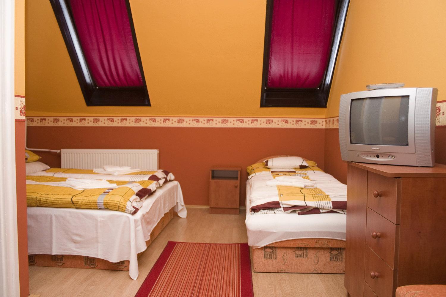Triple Room