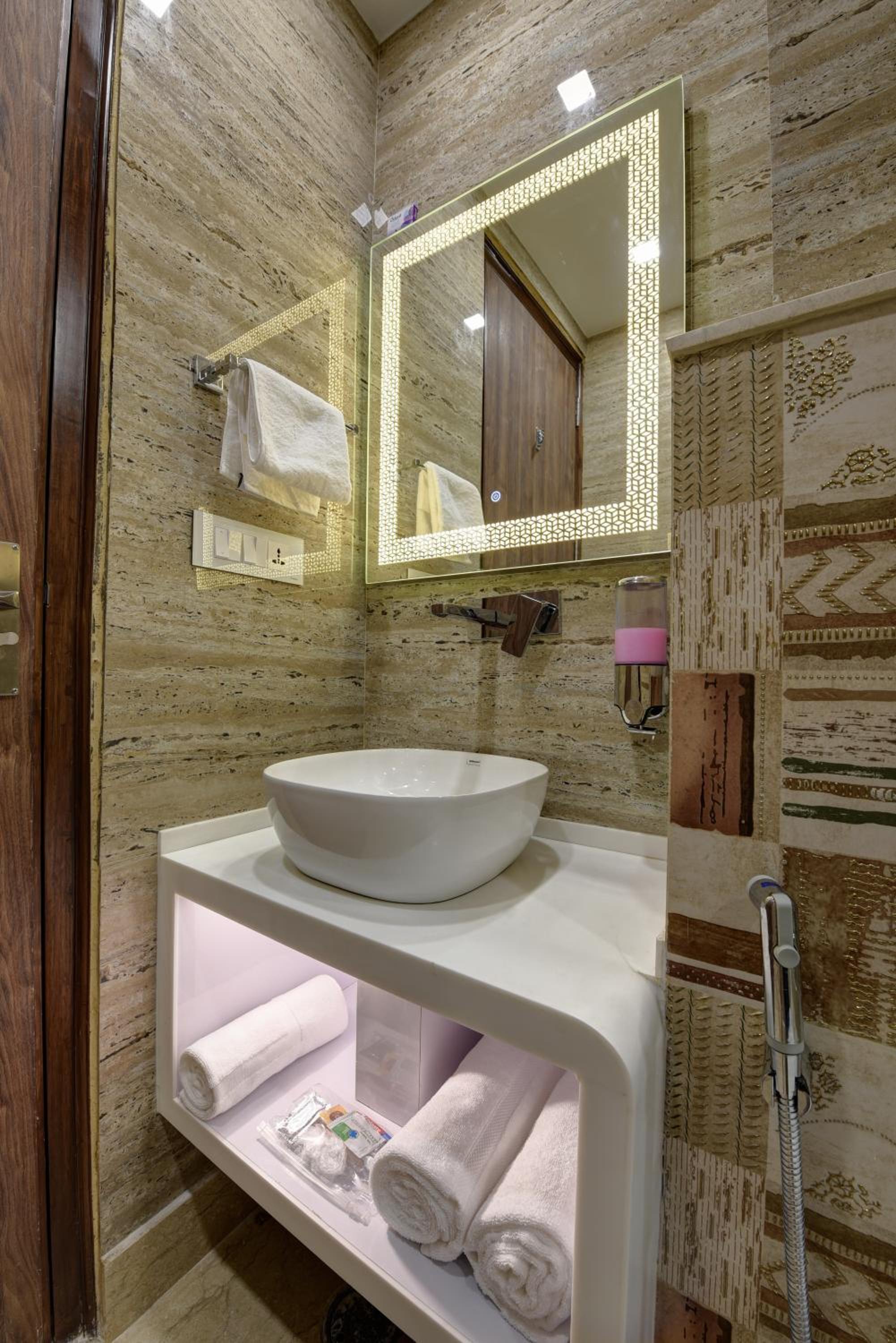 Superior Double Room - Photo 9