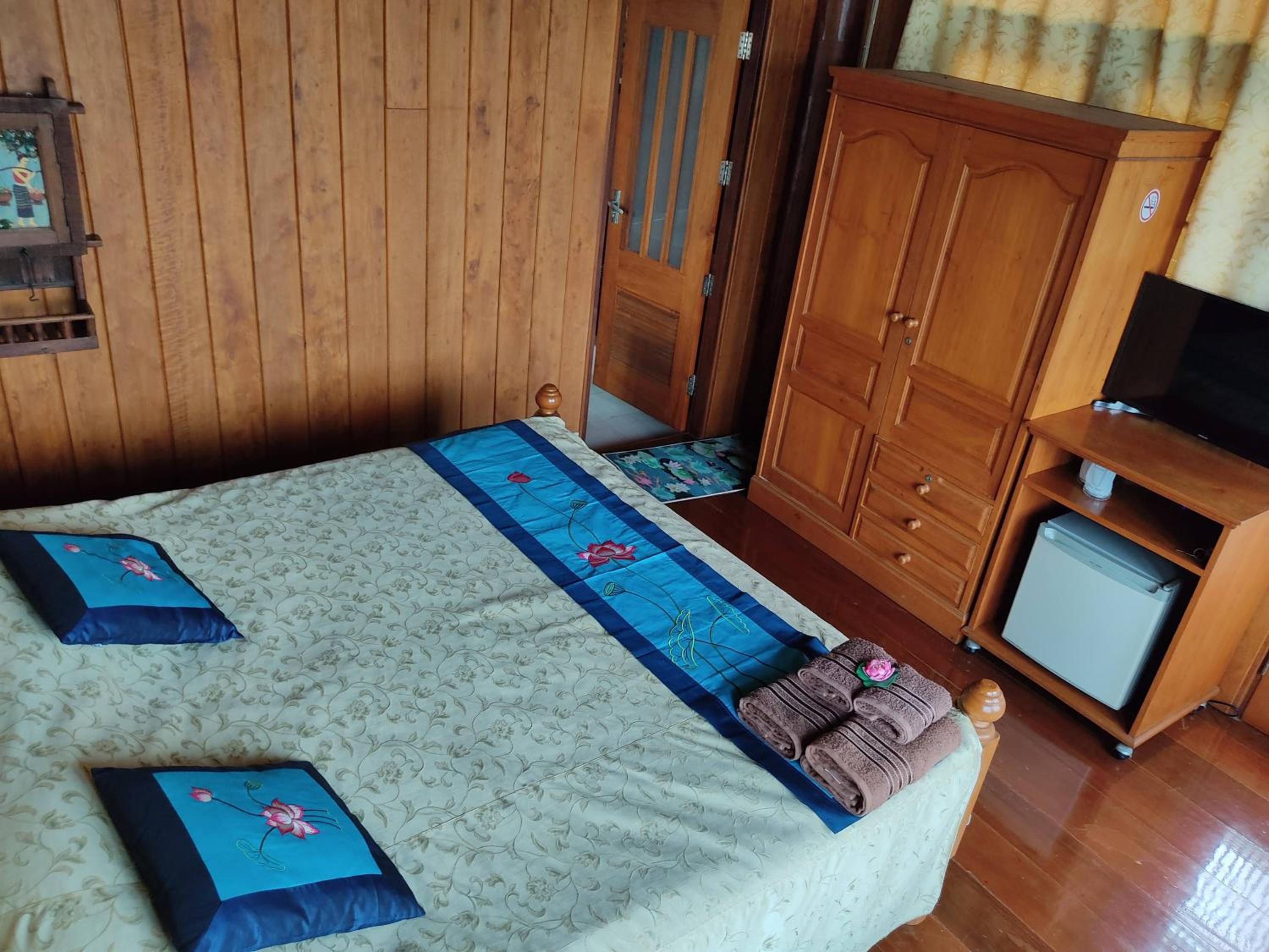 Suite with River View - Photo 1