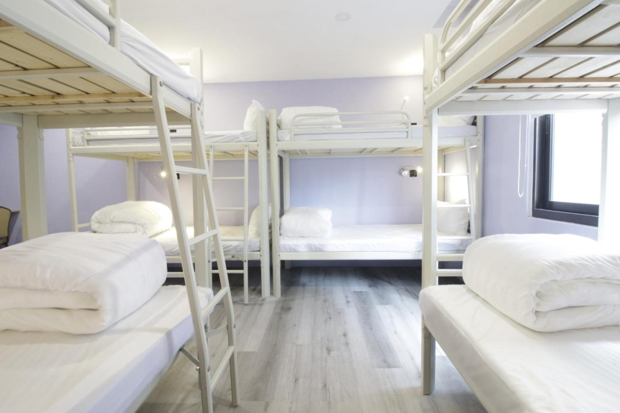 8-Bed Male Dormitory Room photo 1