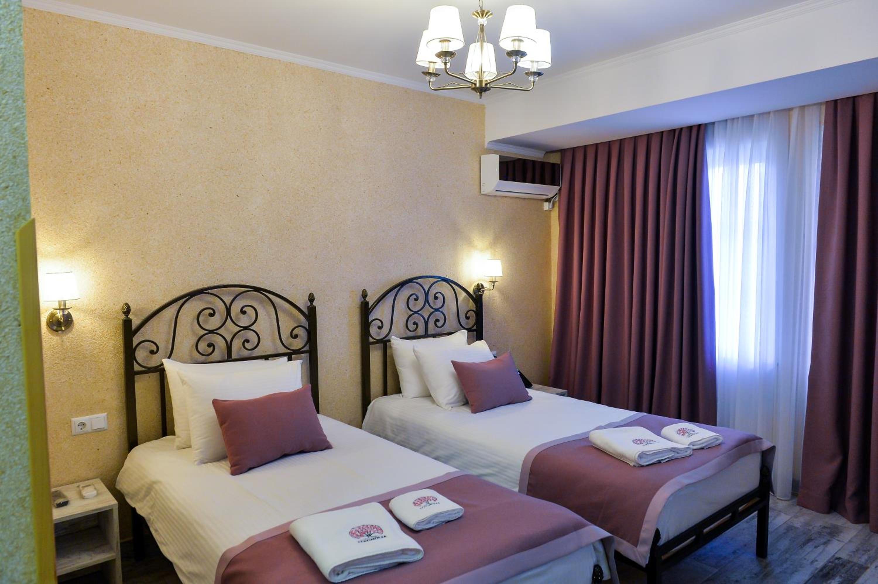 Twin Room with Balcony photo 1