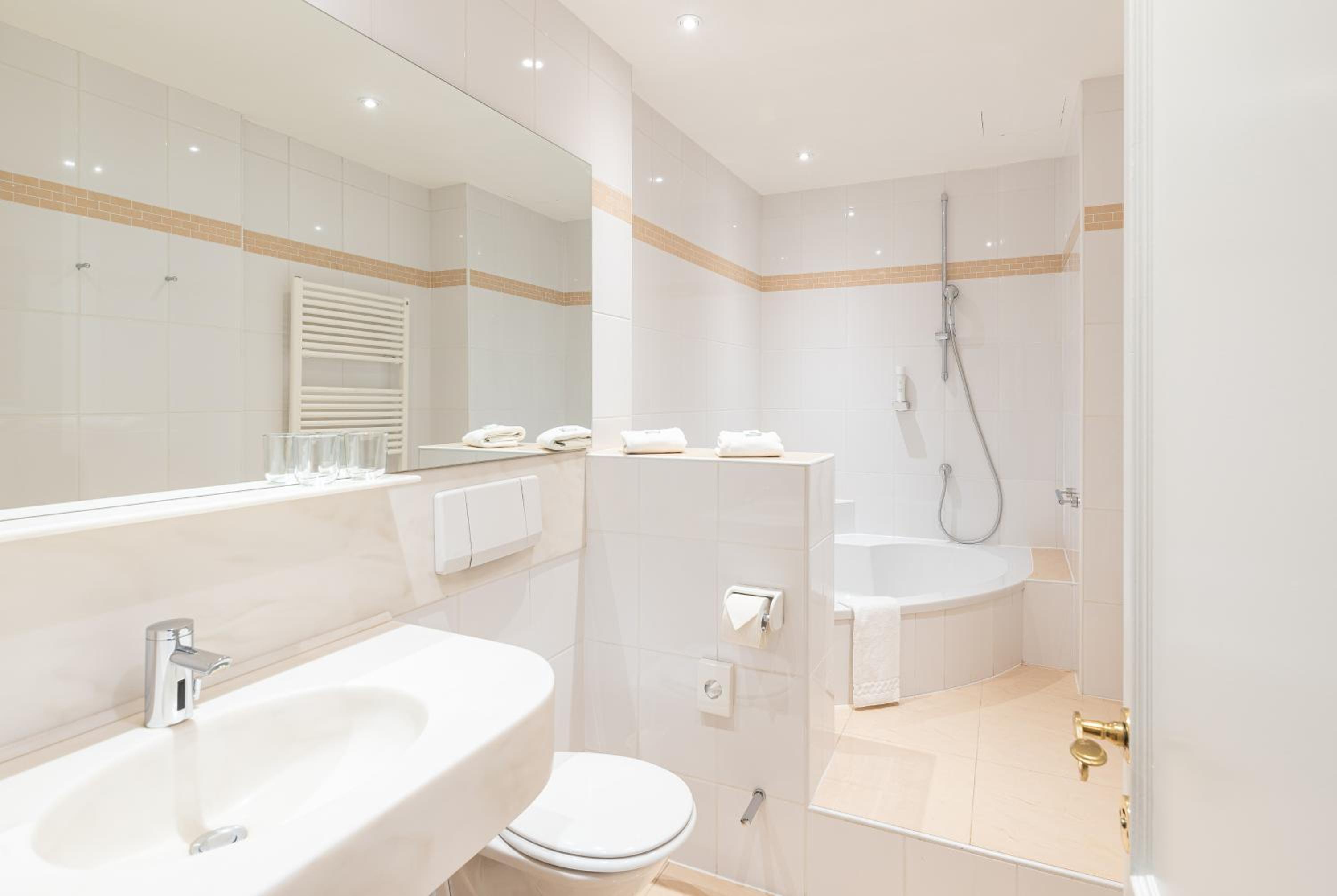 Superior Double Room - Photo 6
