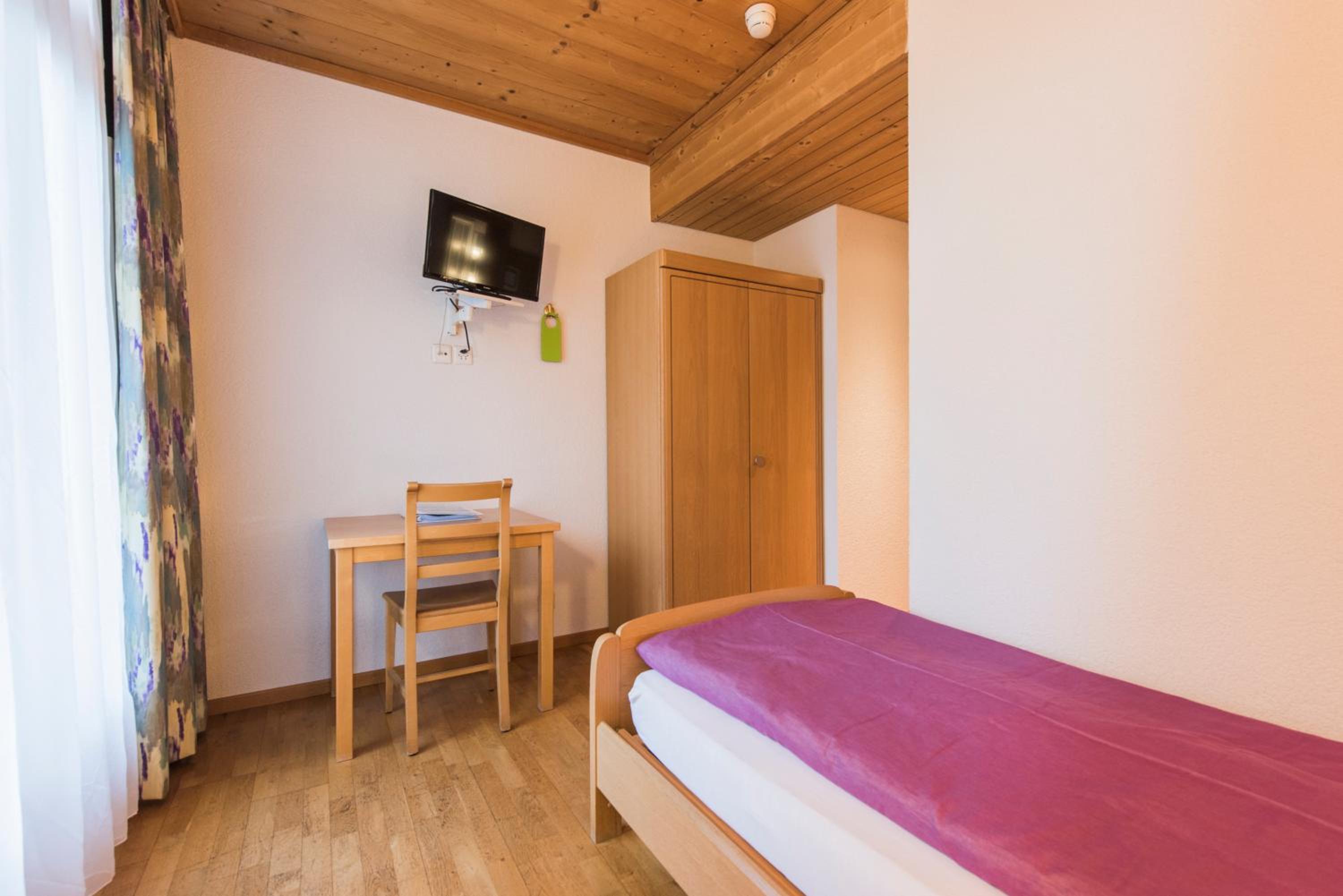 Single Room photo 3