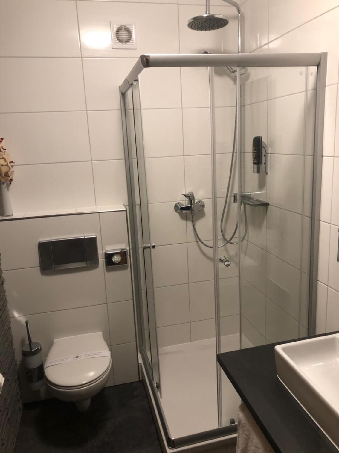 Deluxe Double or Twin Room - Photo 10
