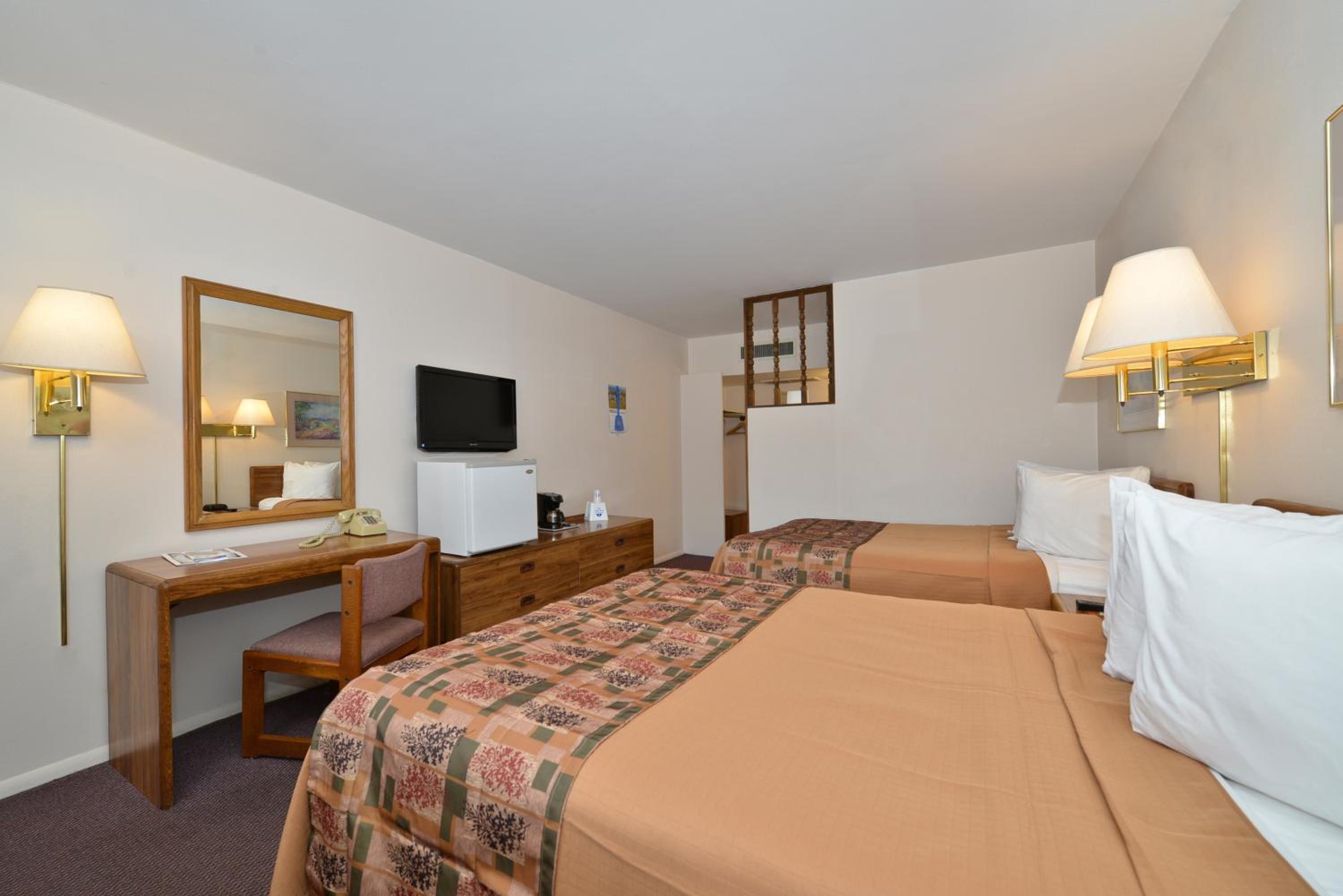 2 Double Beds Non-Smoking - Photo 2