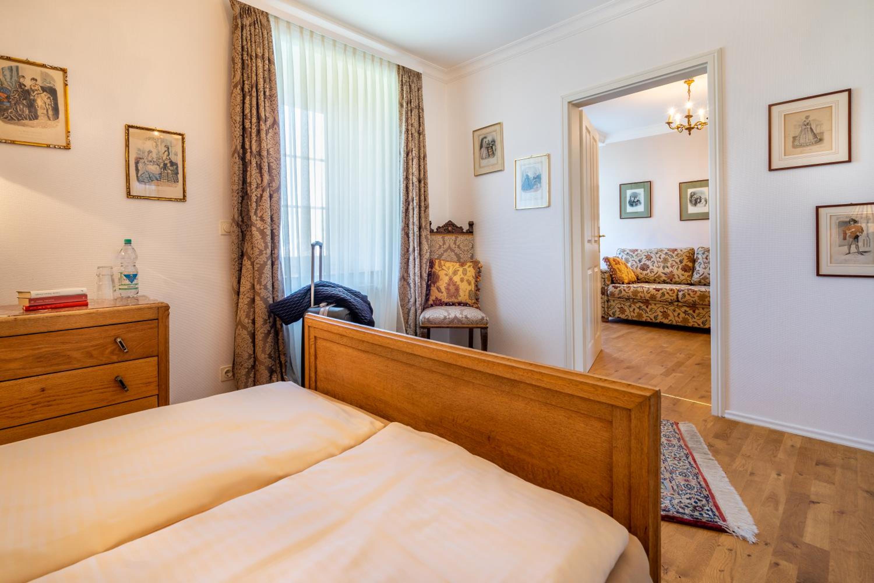 Double Room with River View - Photo 1