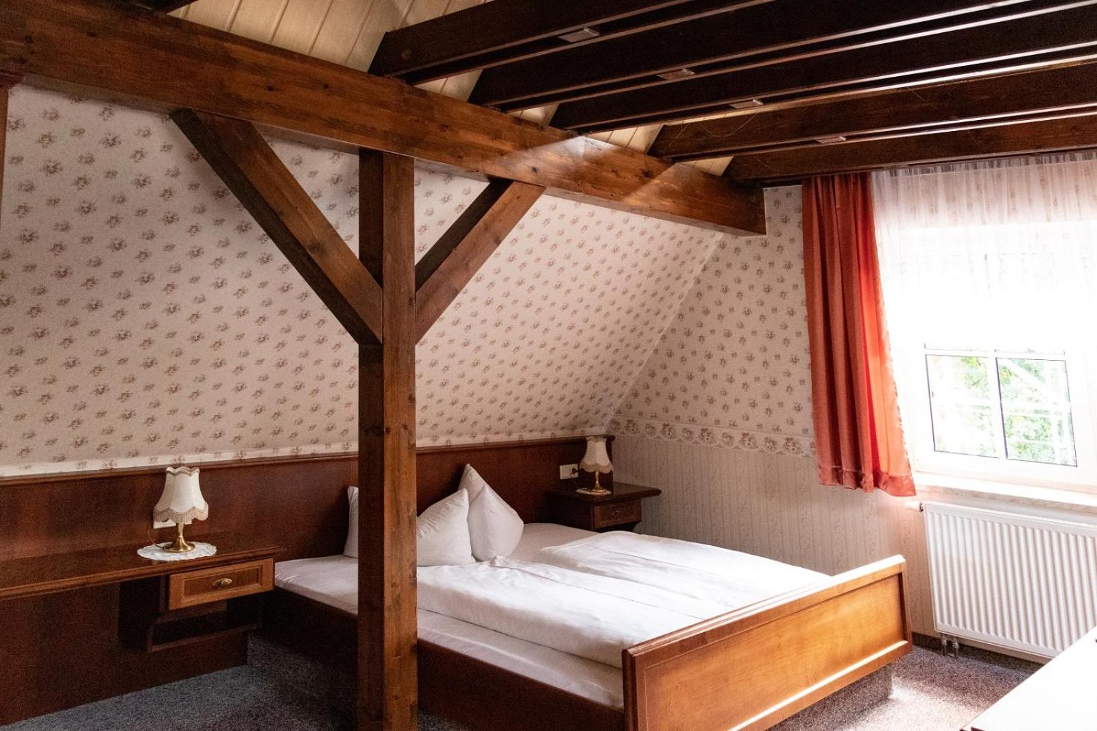Suite - Photo 1