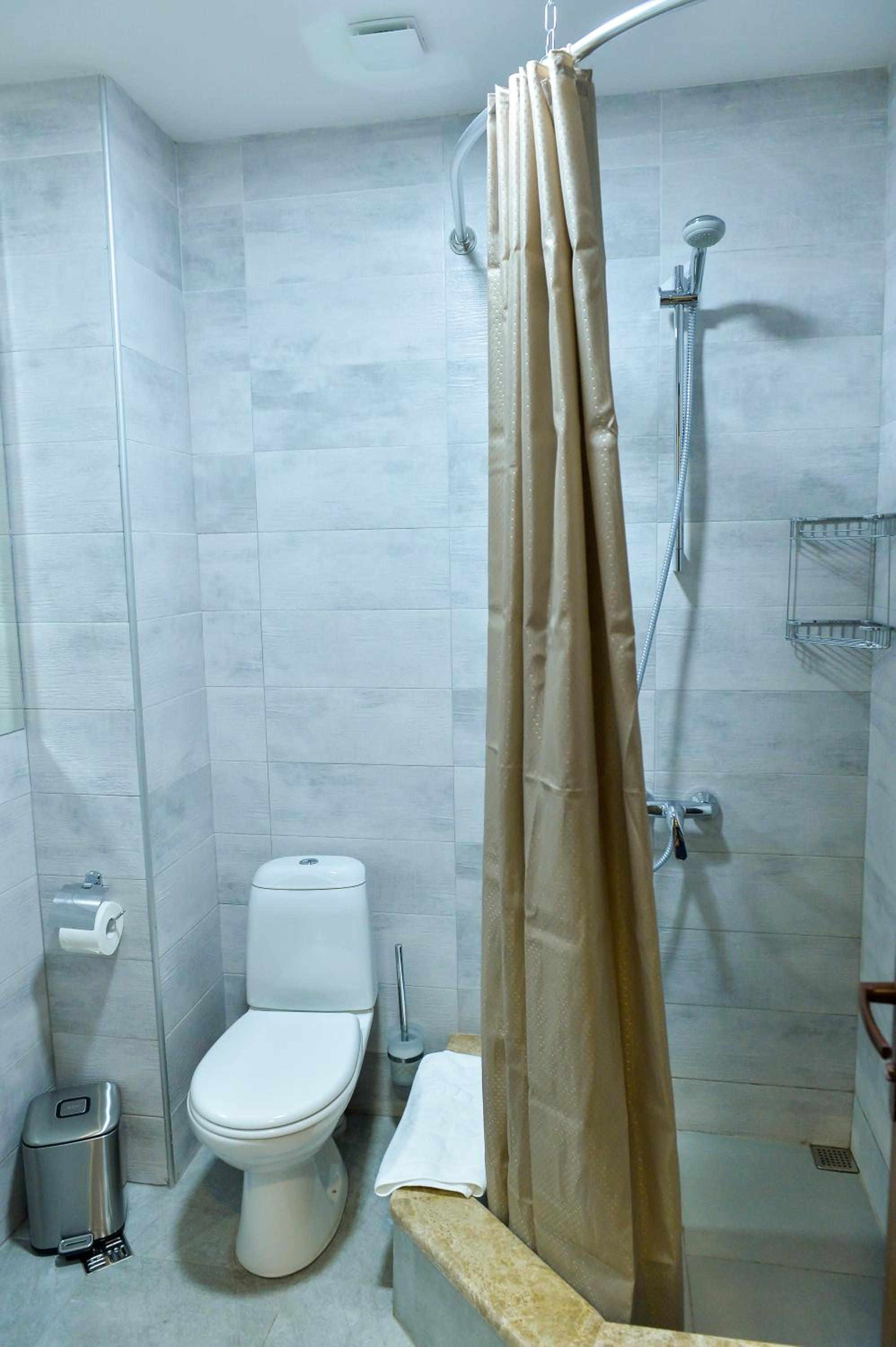 Twin Room with Balcony photo 3