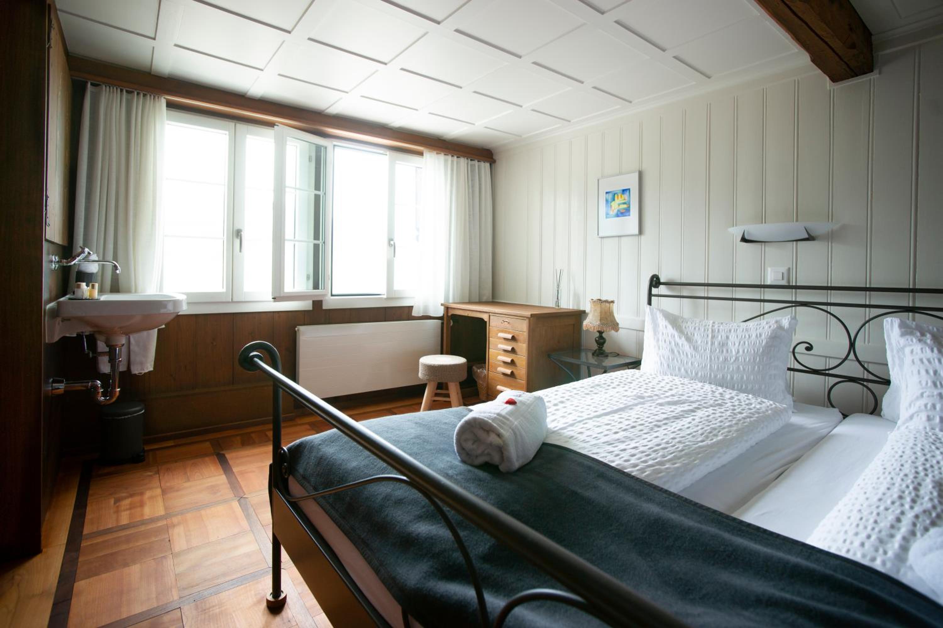 Double Room - Photo 5