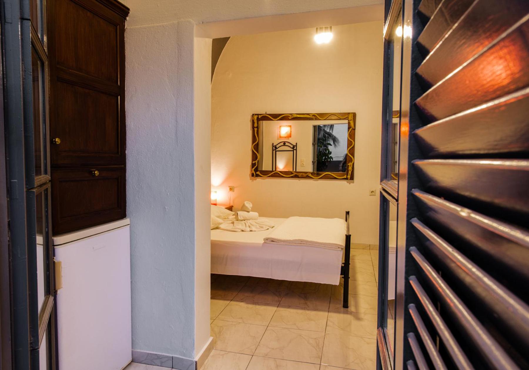 Double Room - Photo 2