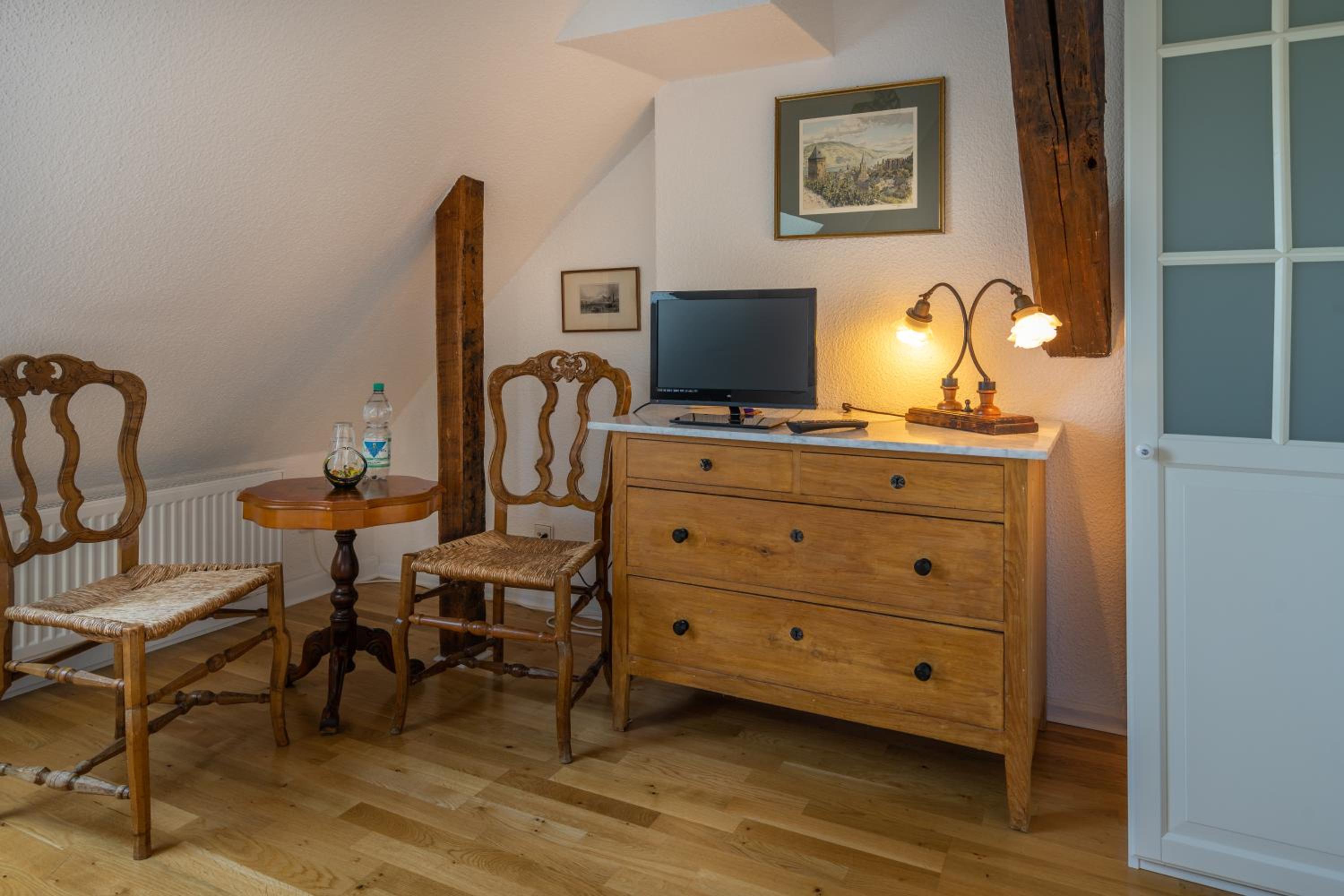 Double Room - Photo 7