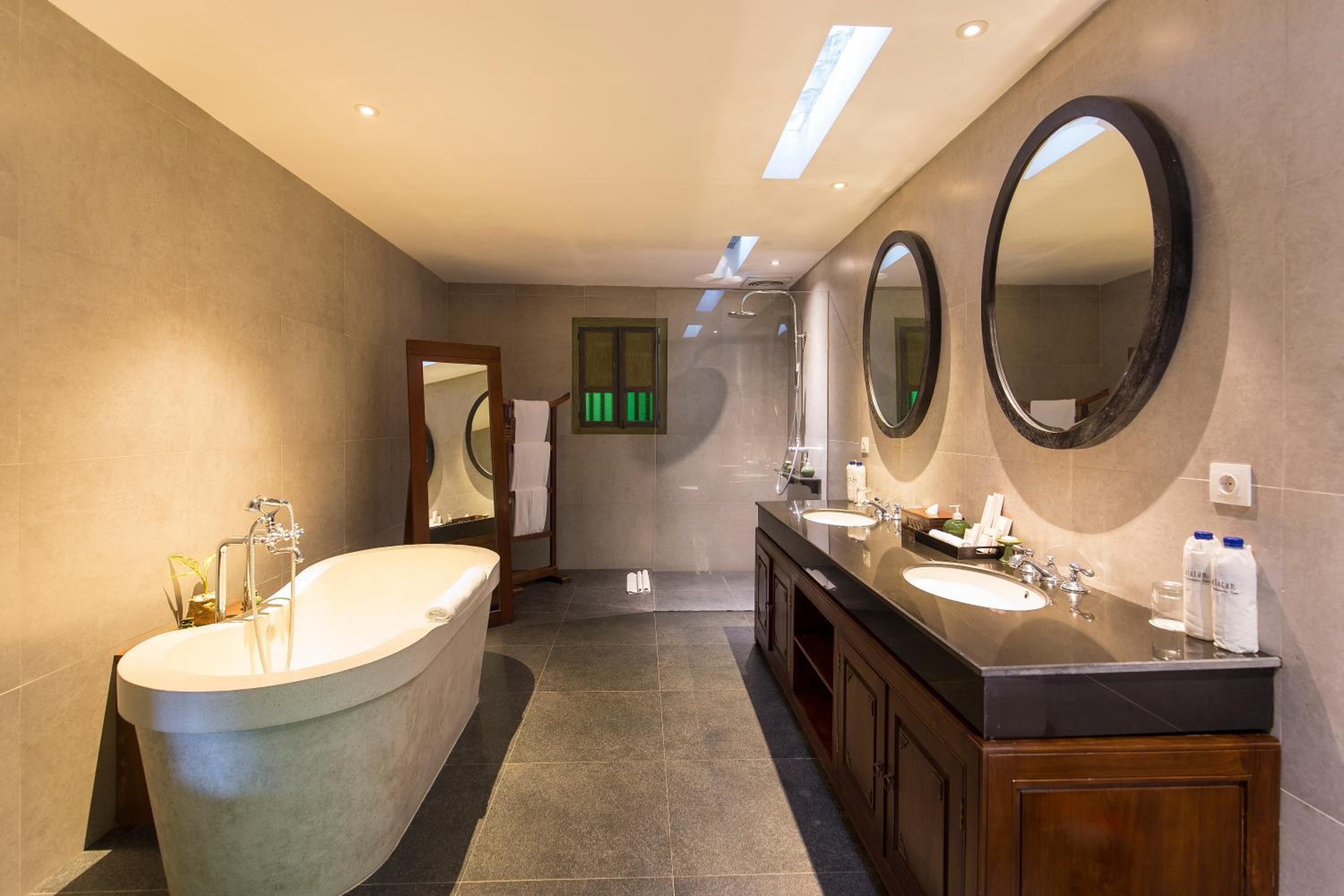 Exclusive Traditional Pool Villa - Photo 6