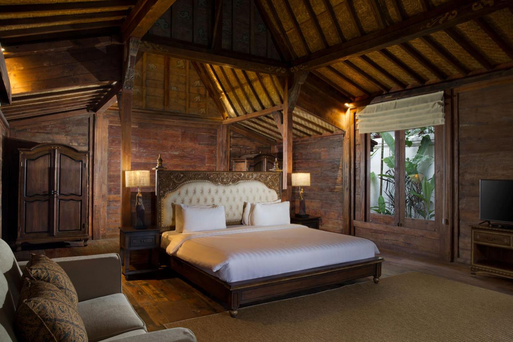 Exclusive Traditional Pool Villa - Photo 1
