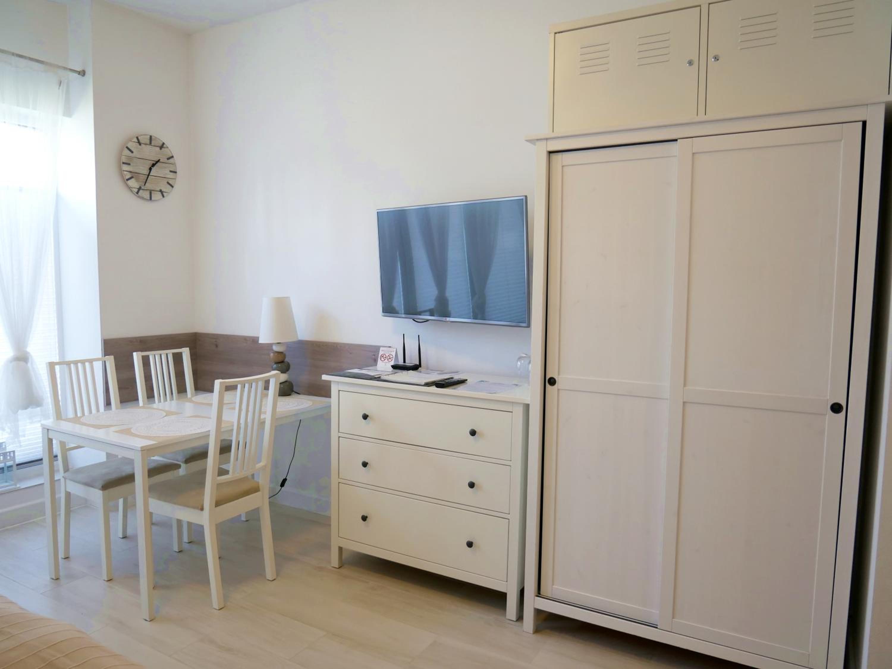 Studio Apartment - Photo 7