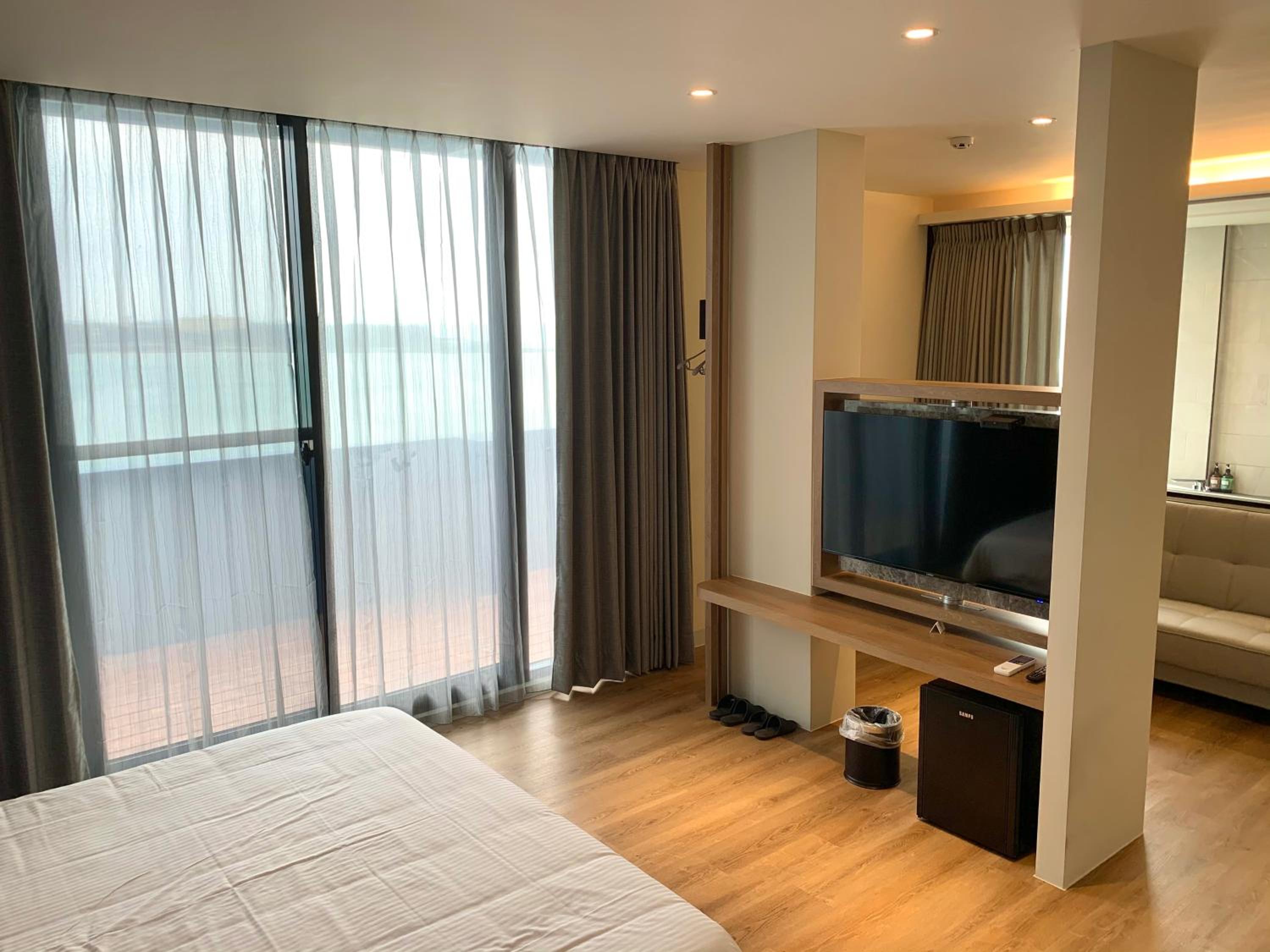 Deluxe Double Room with Bath