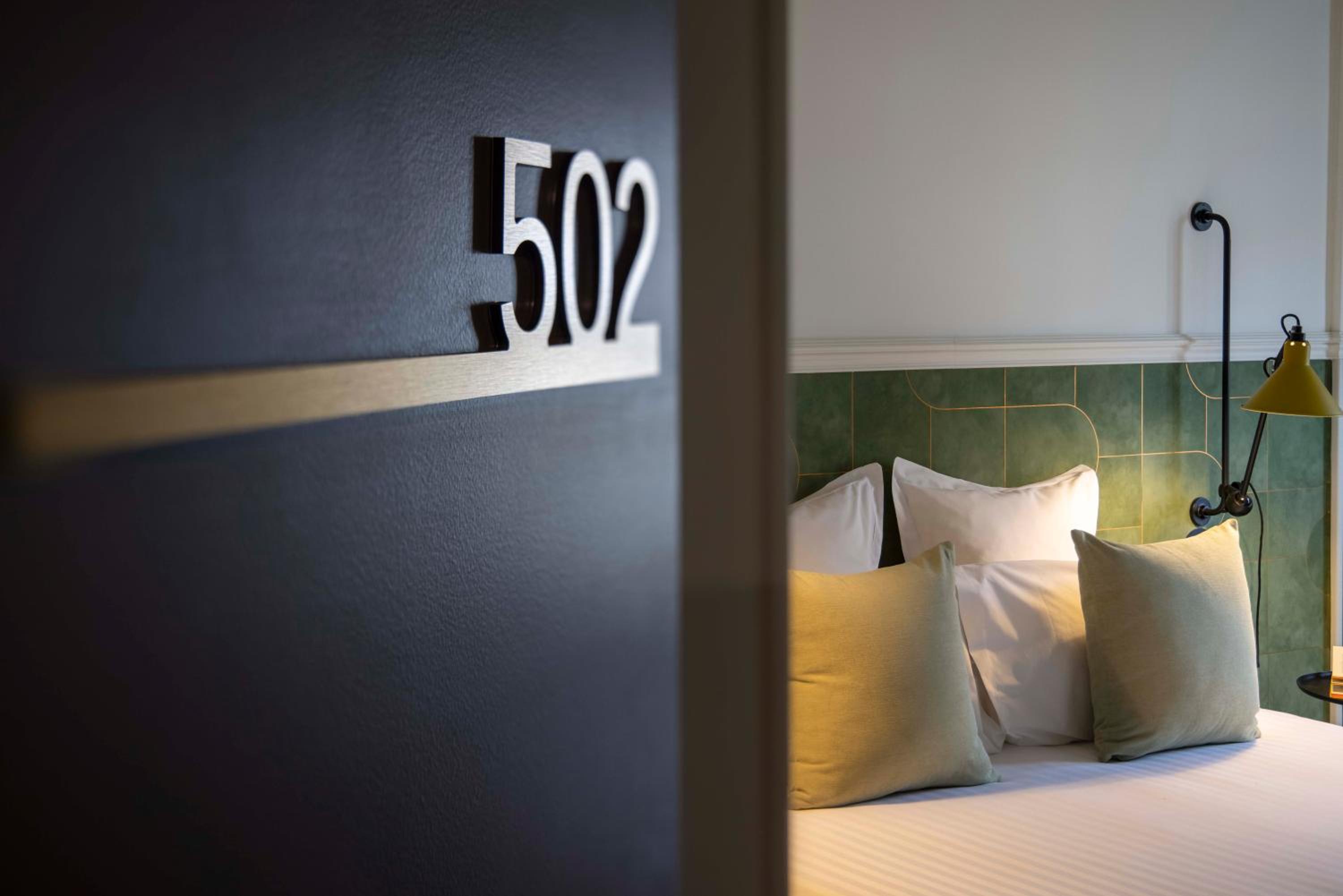 Signature Room