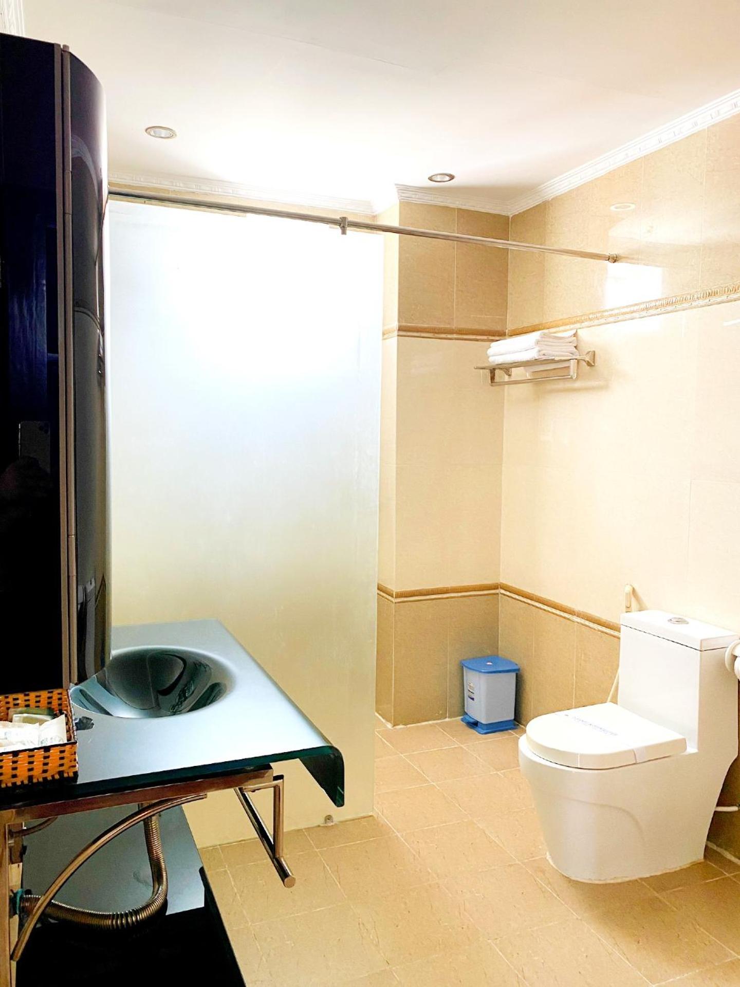 Deluxe Triple Room photo 2
