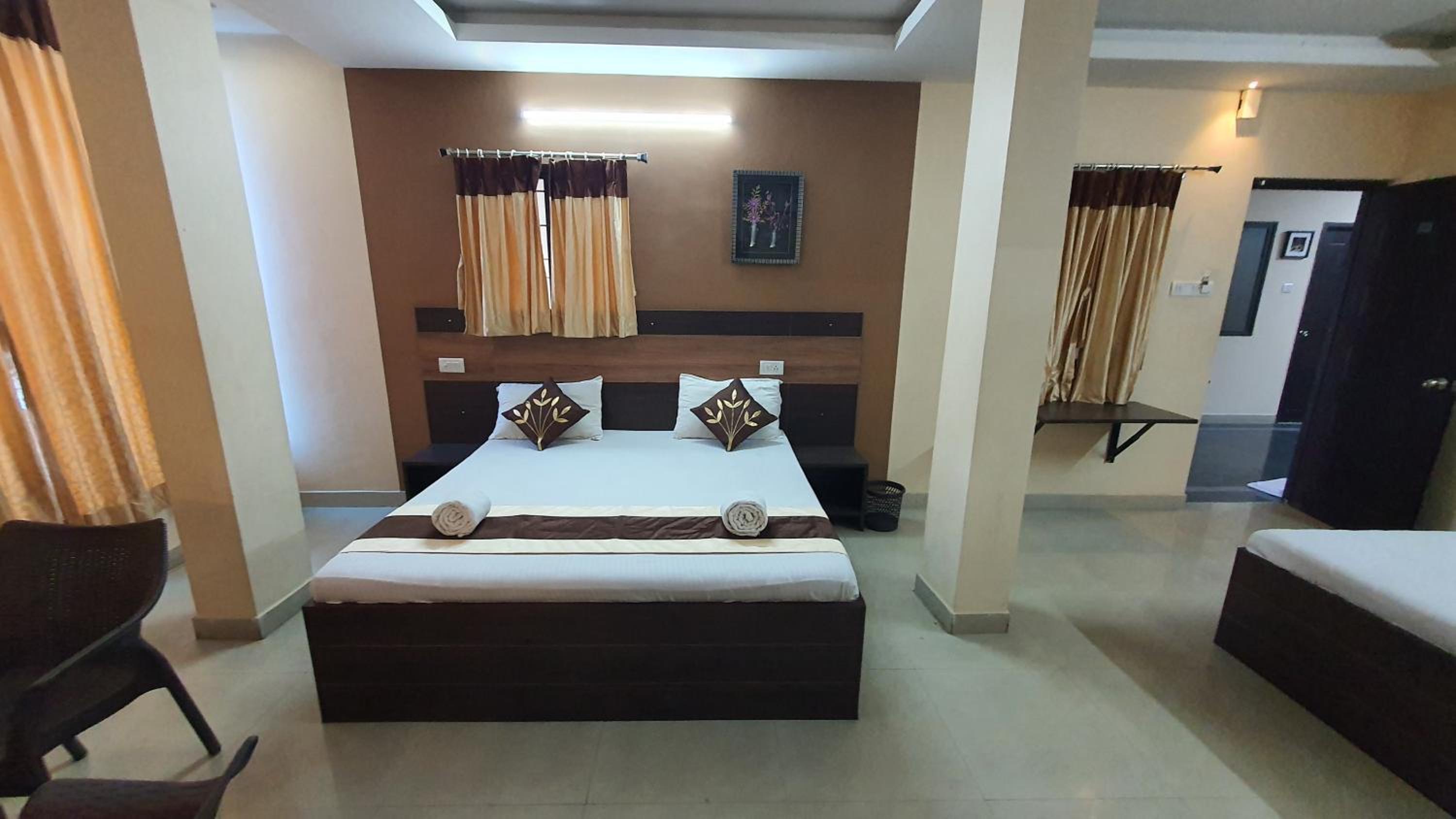 Deluxe Family Room - Photo 6