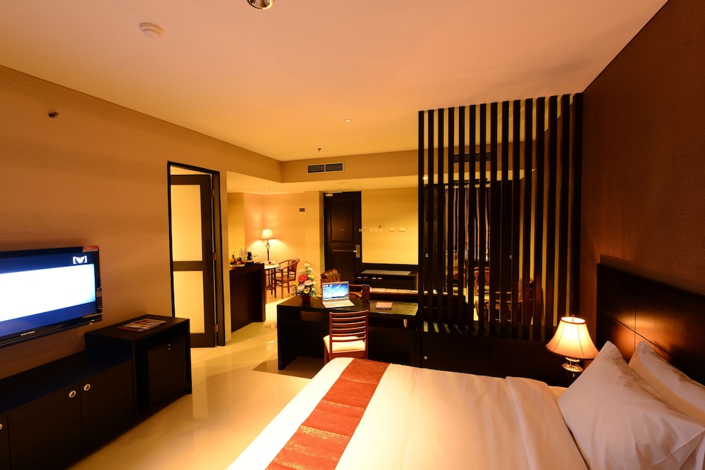 Executive Suite photo 2