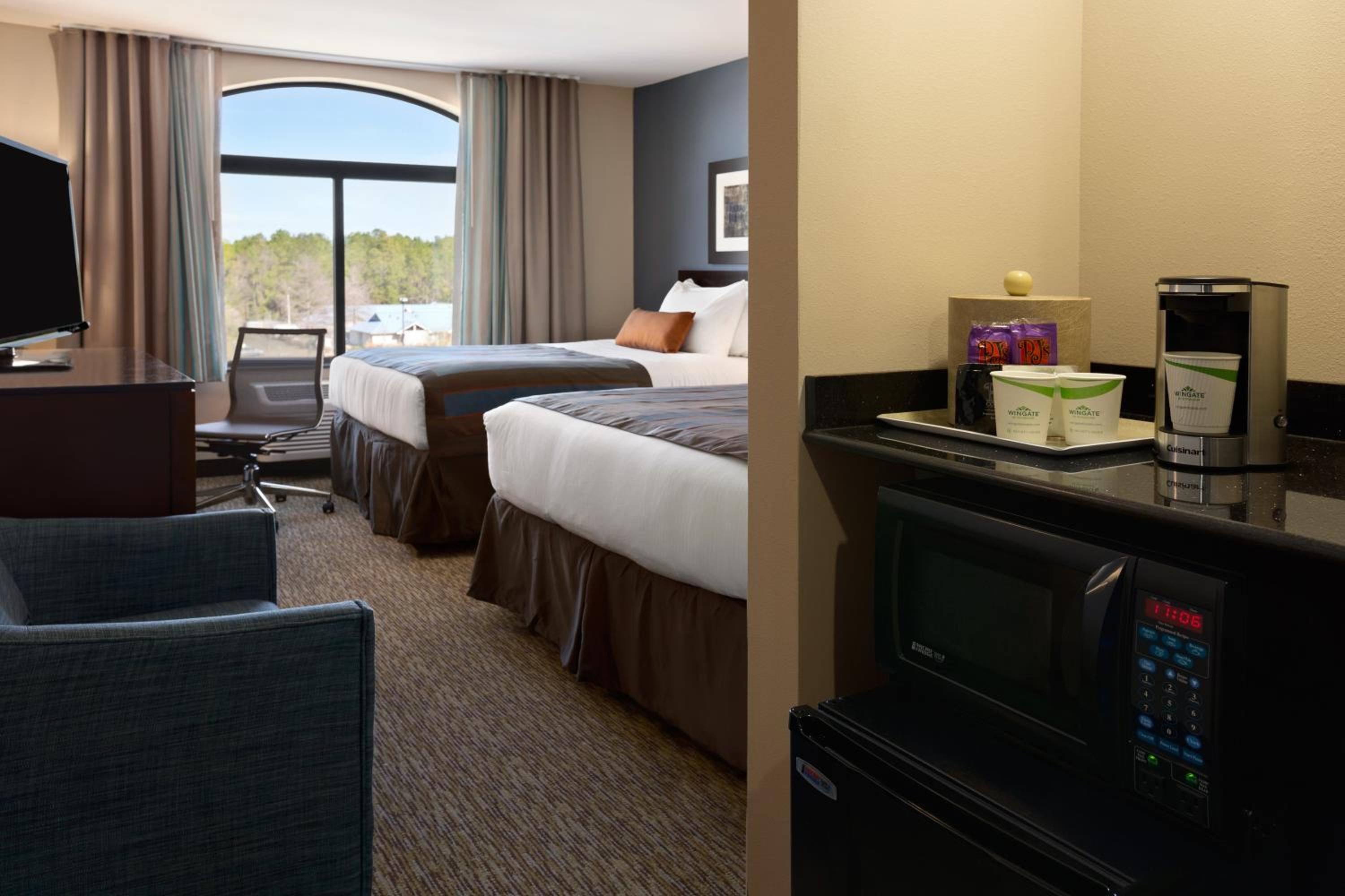 Queen Room with Two Queen Beds - Non-Smoking