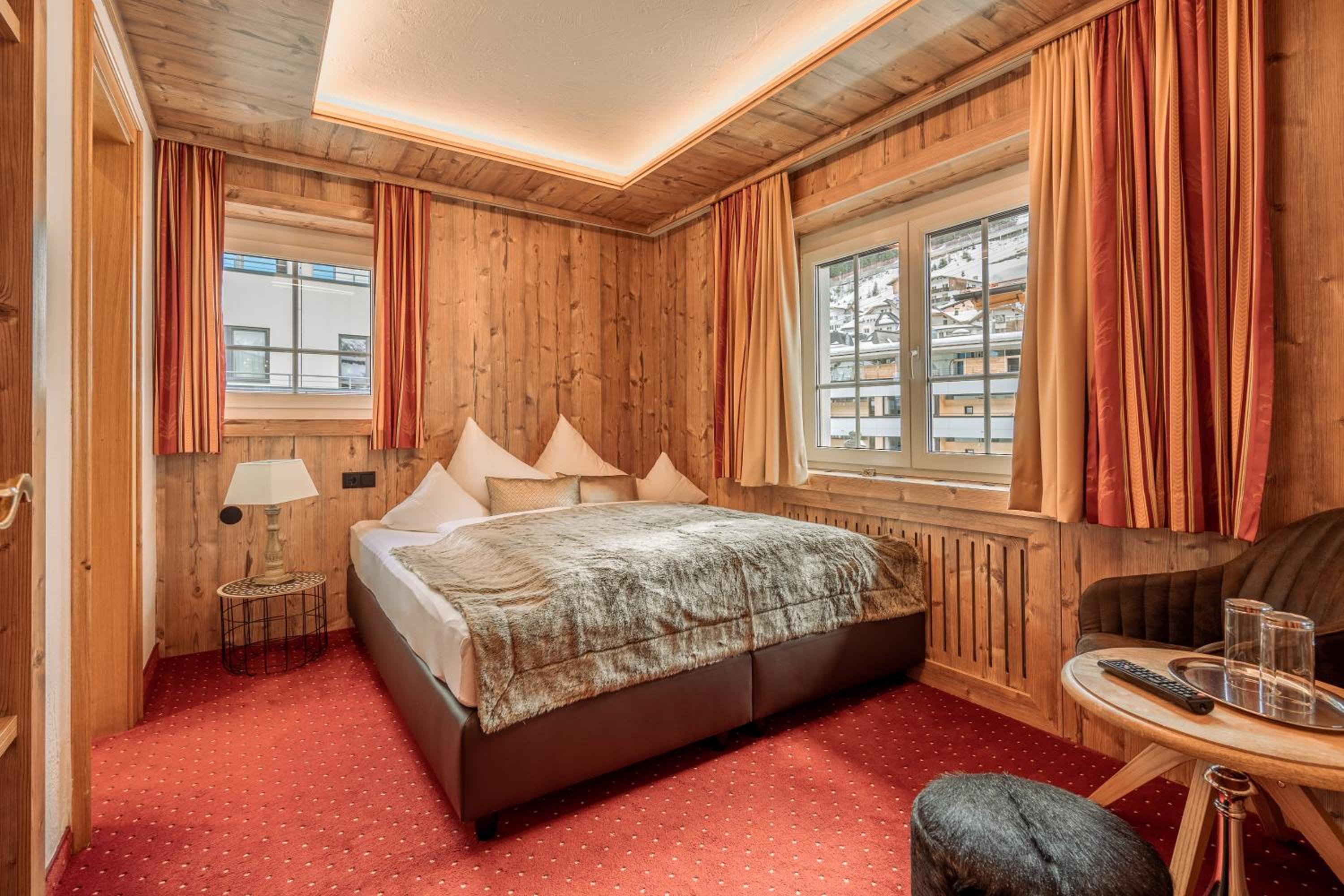 Standard Twin Room with Mountain View photo 1