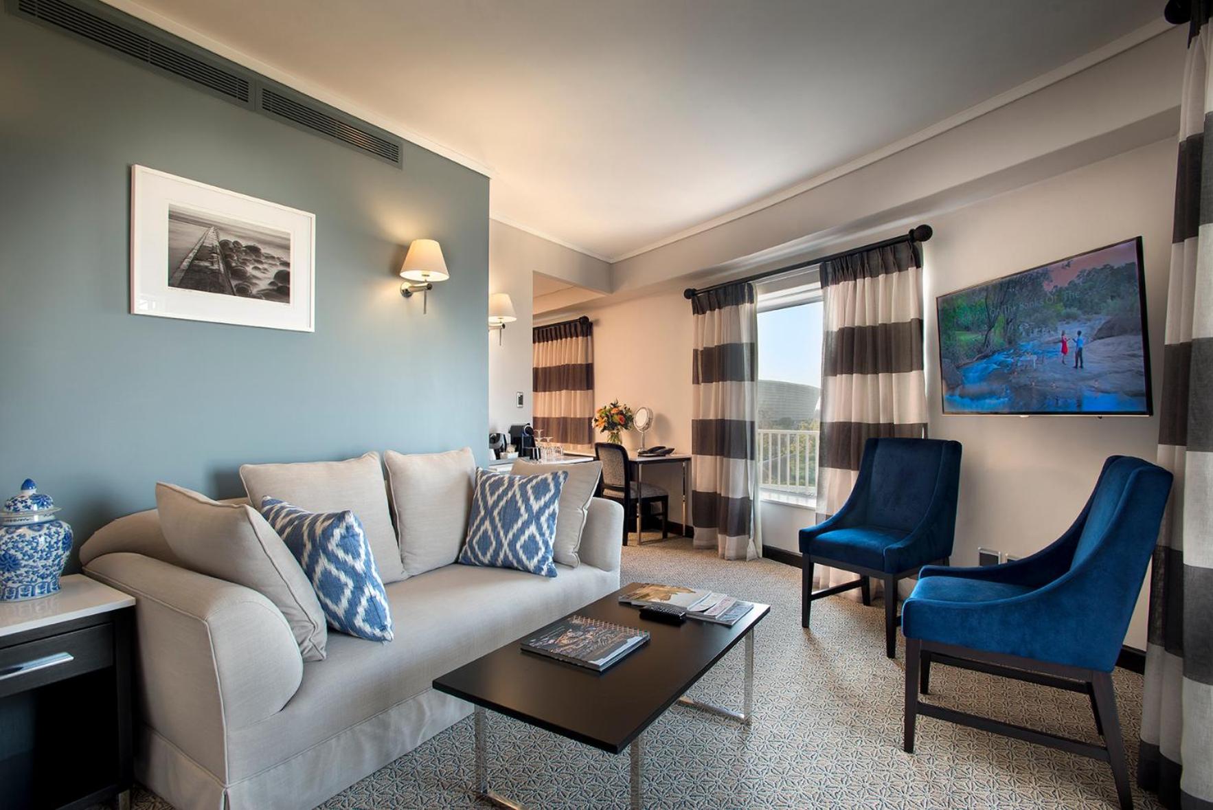 King Suite - Photo 5