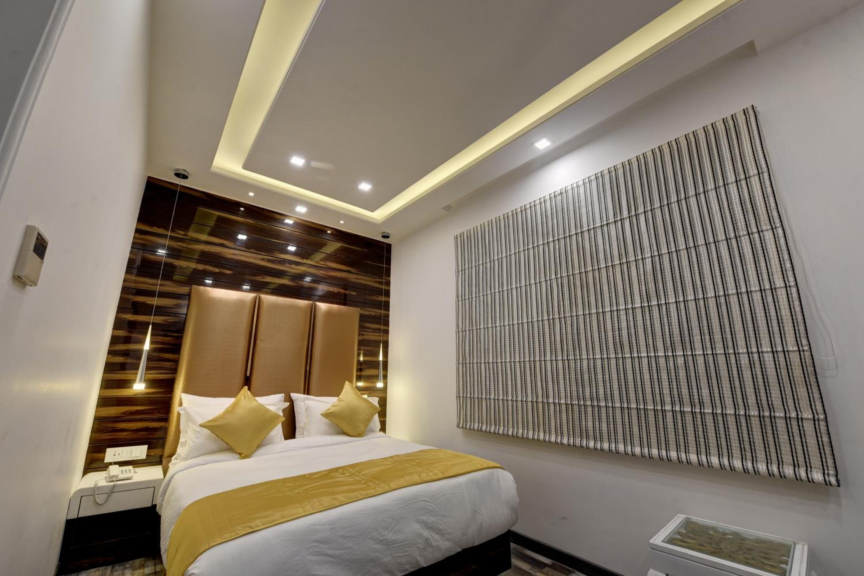 Double Room - Photo 8