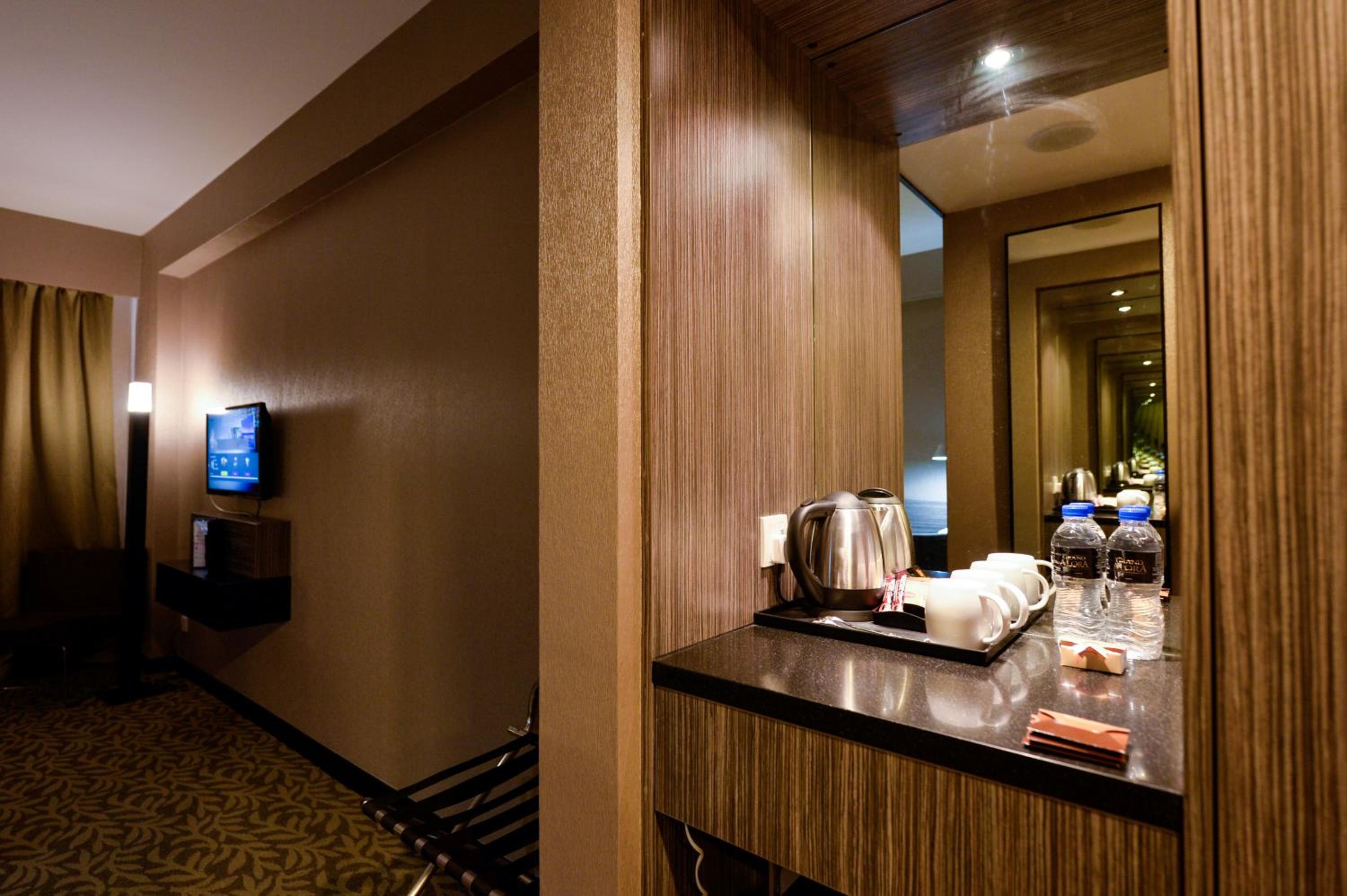 Deluxe Twin Room photo 3