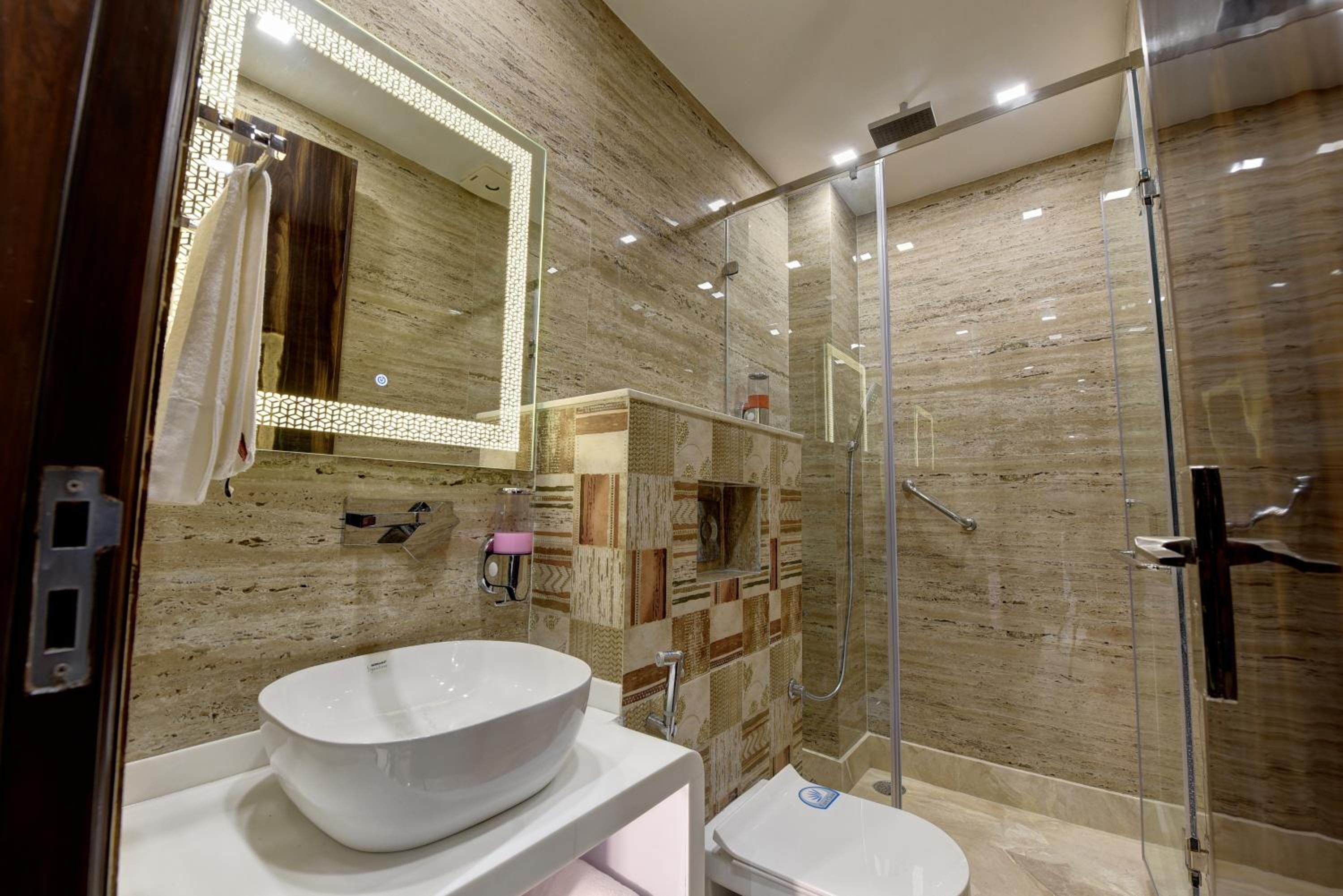 Double Room - Photo 9