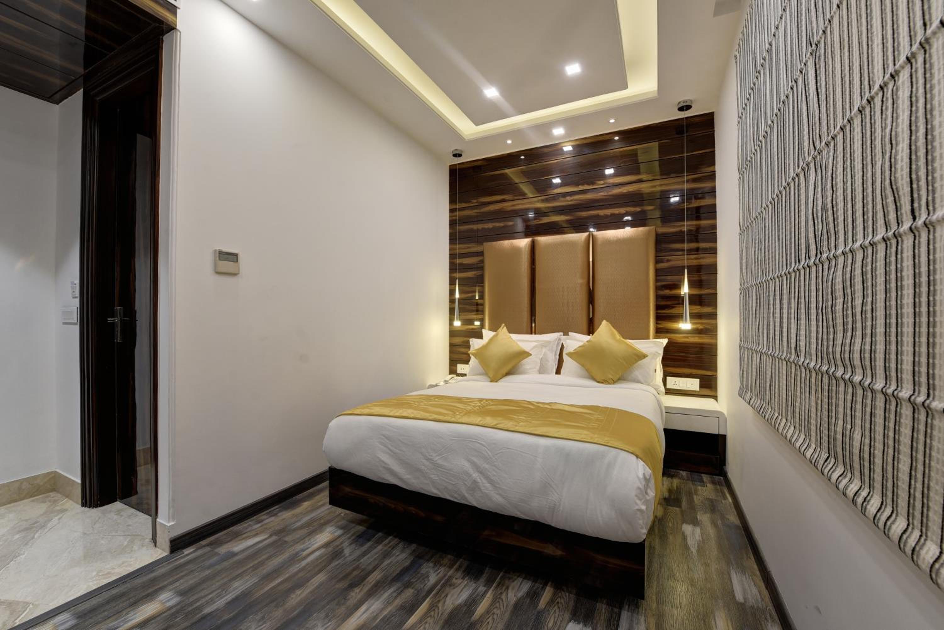 Double Room - Photo 10