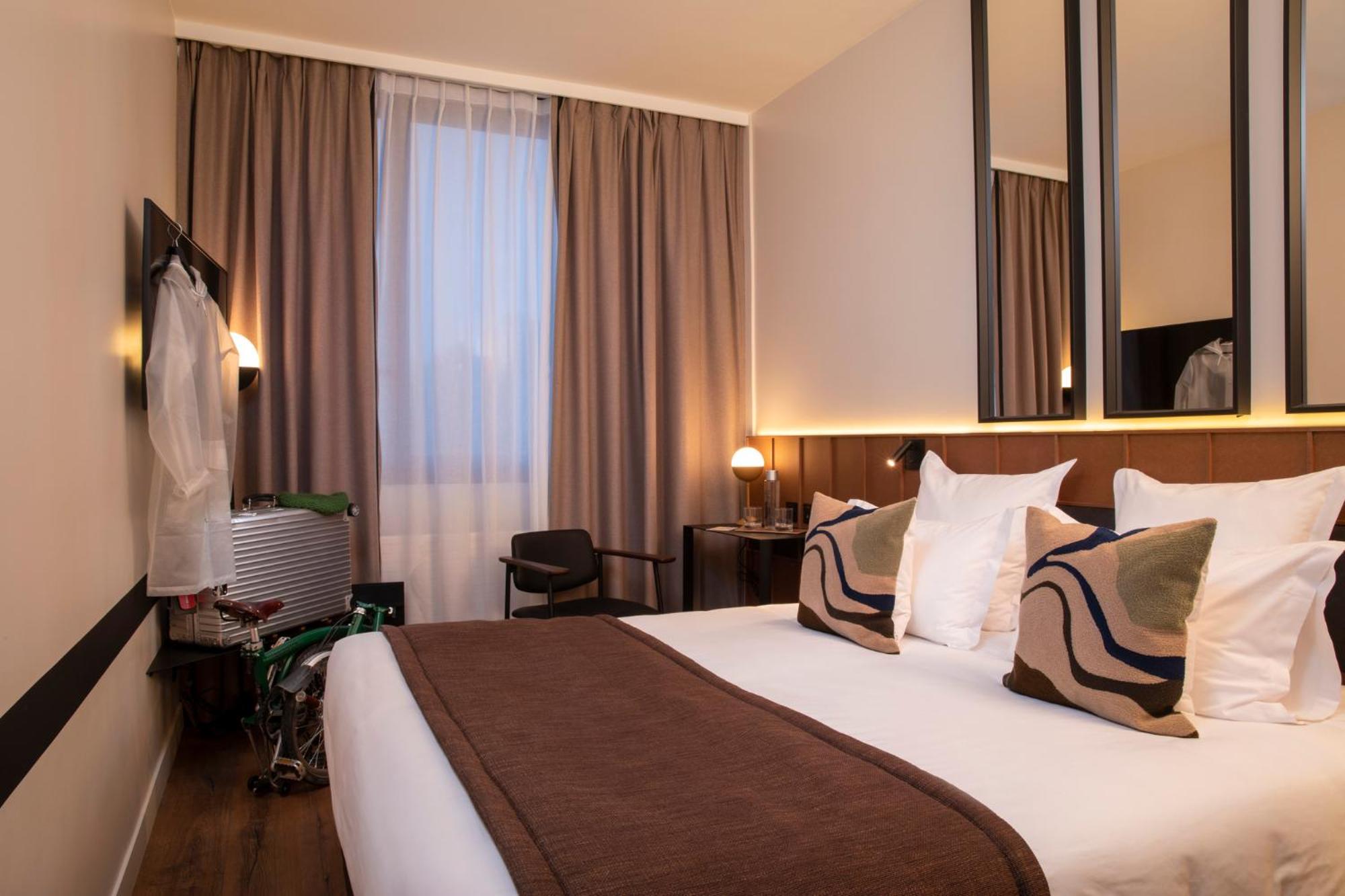 Standard King Room