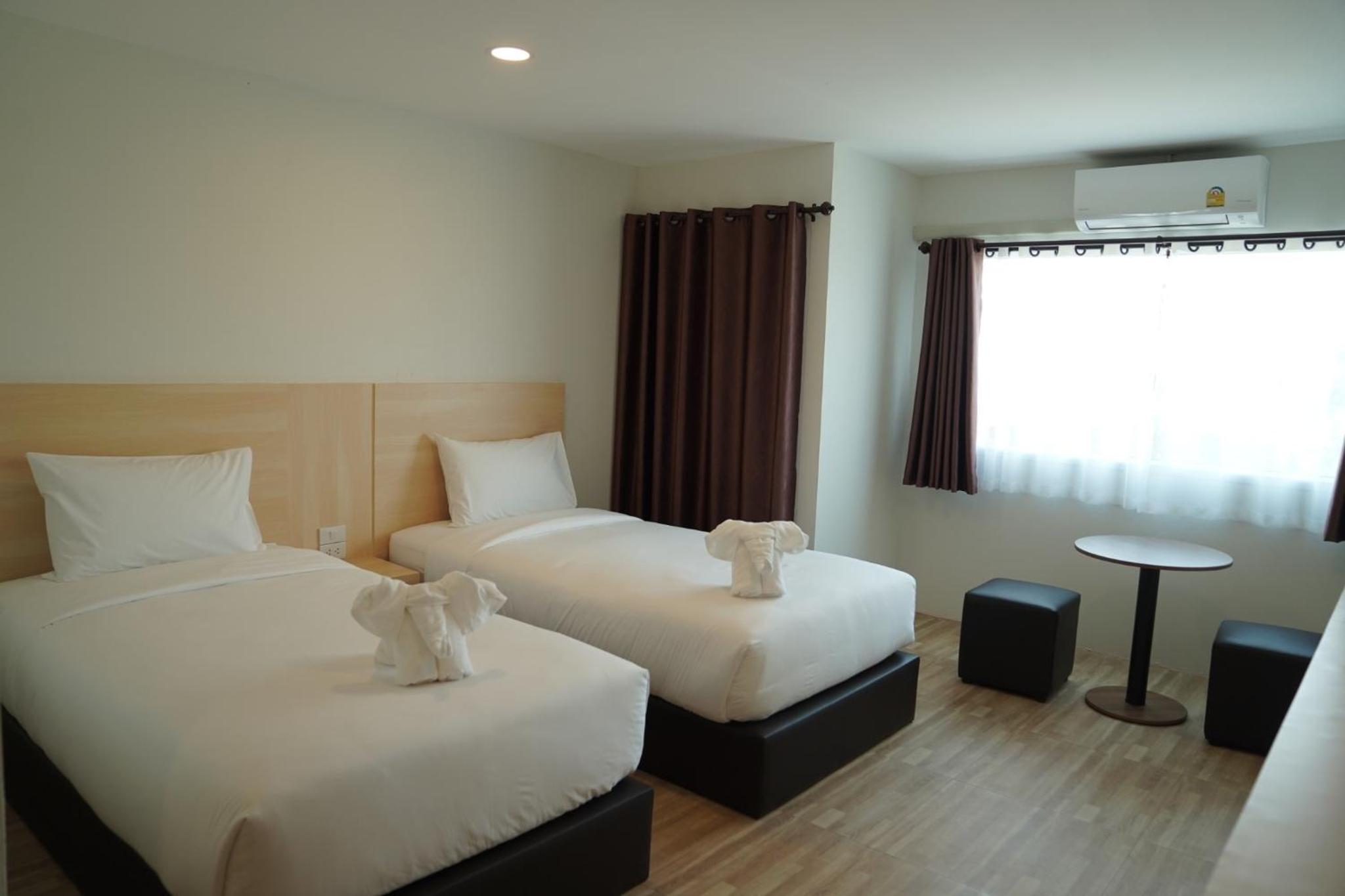 Deluxe Twin Room - Photo 25