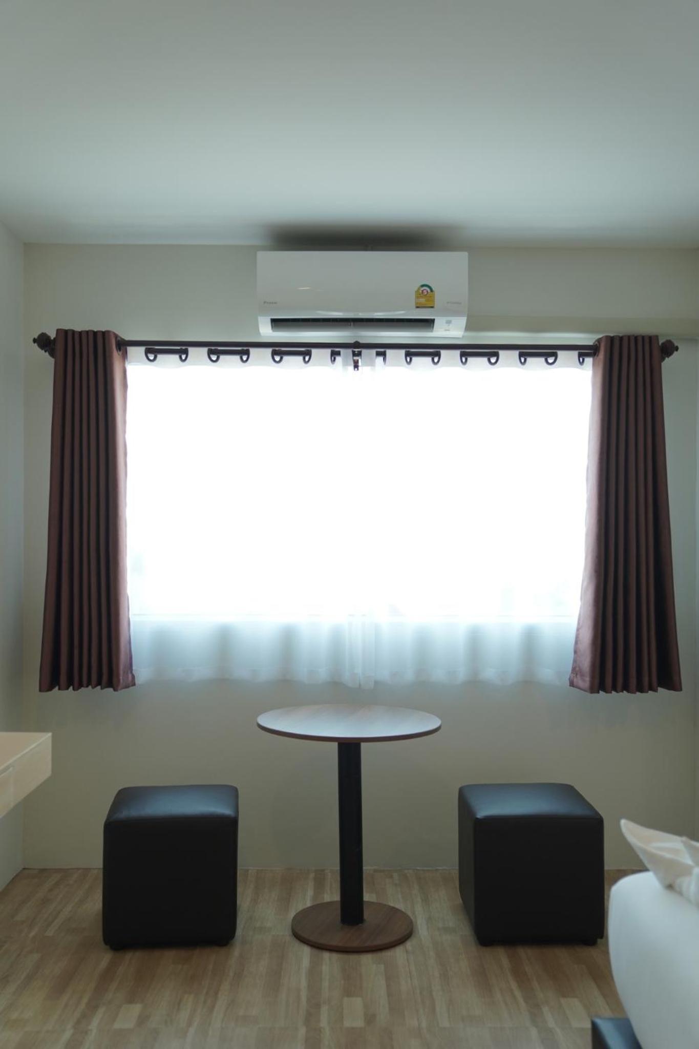 Deluxe Twin Room - Photo 11