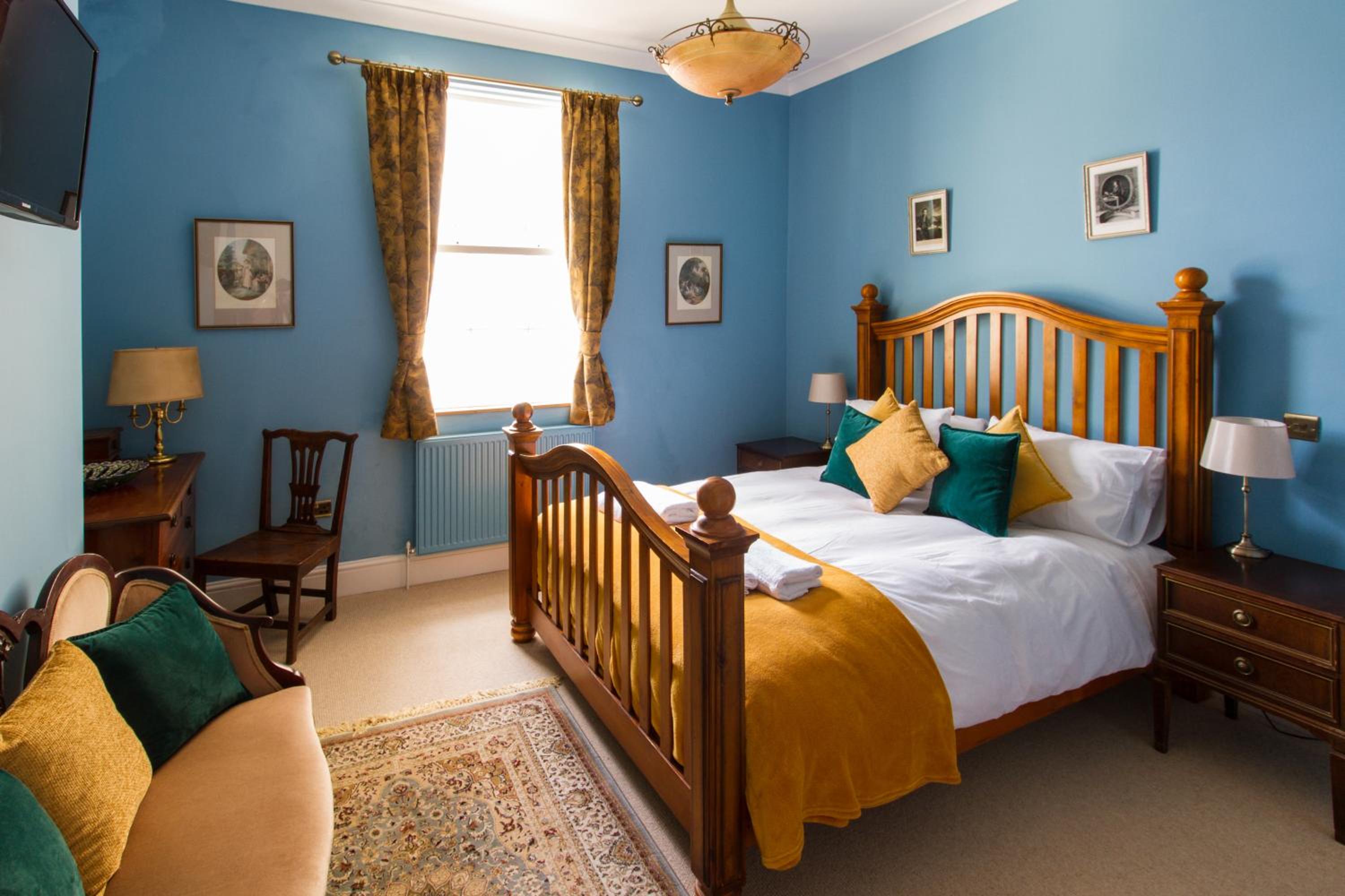 Standard King Room photo 3