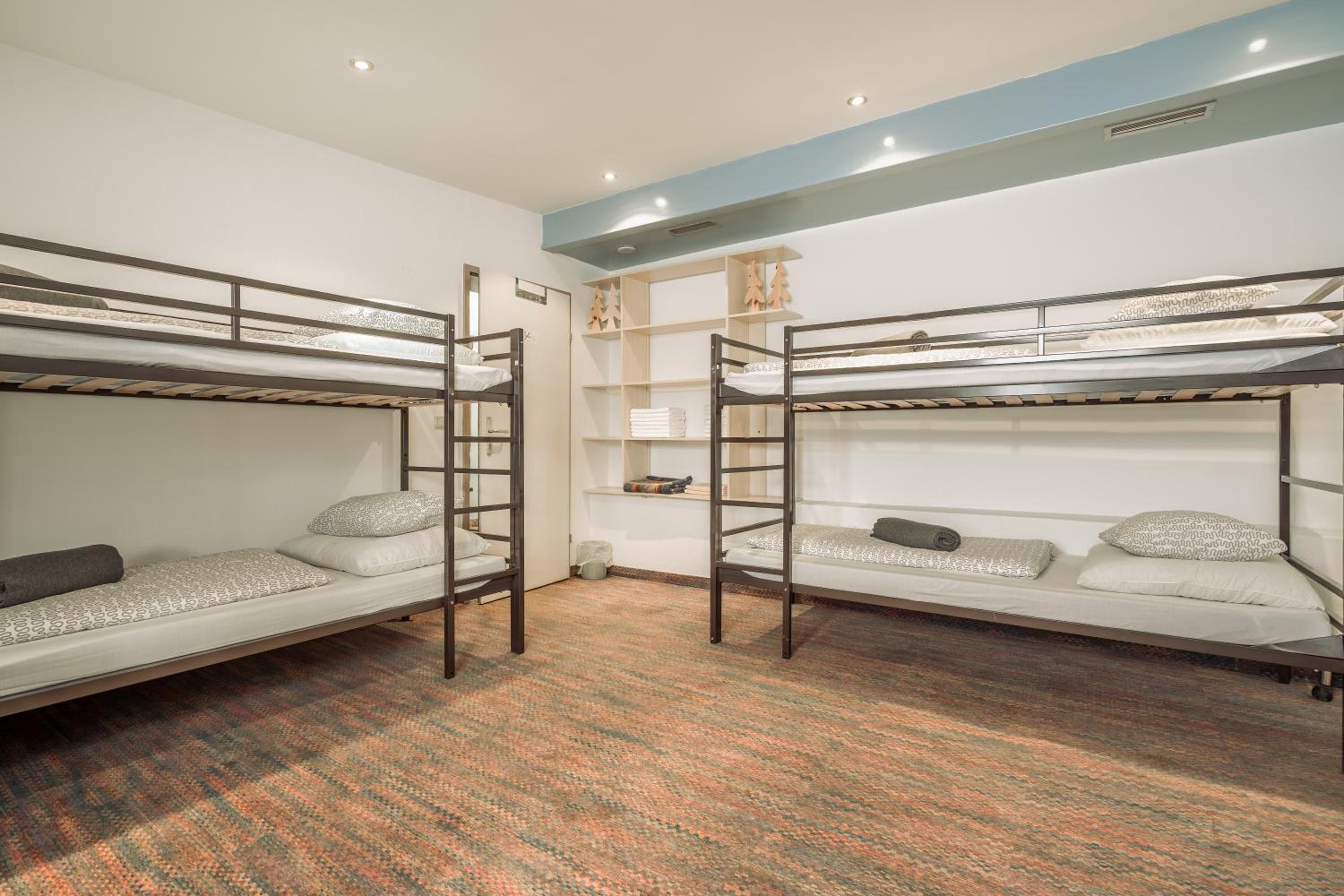 Mixed Dormitory Room photo 1