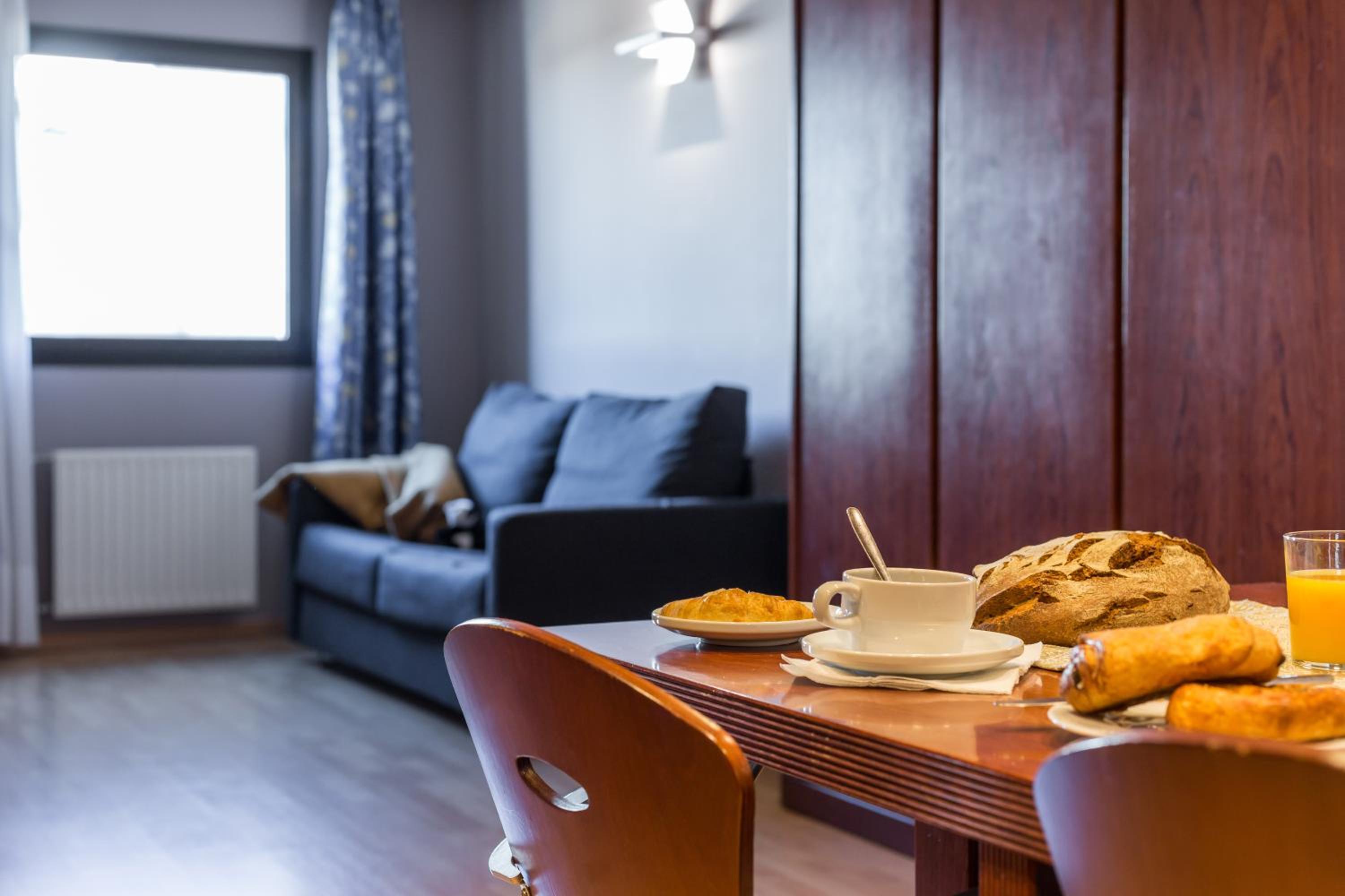 One-Bedroom Apartment (4 Adults)