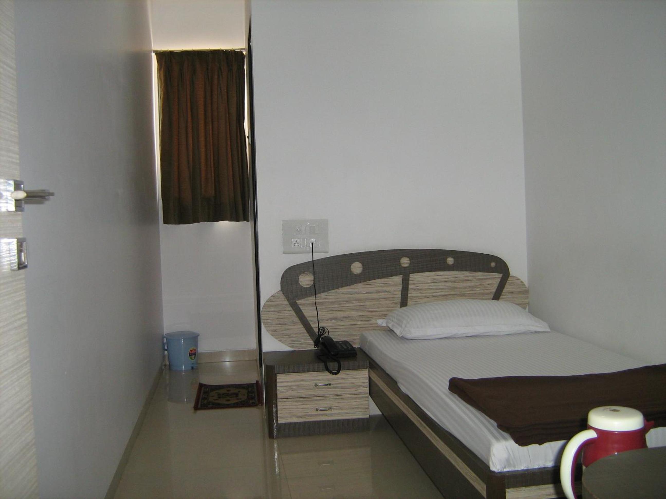 Single Room Non AC  photo 3