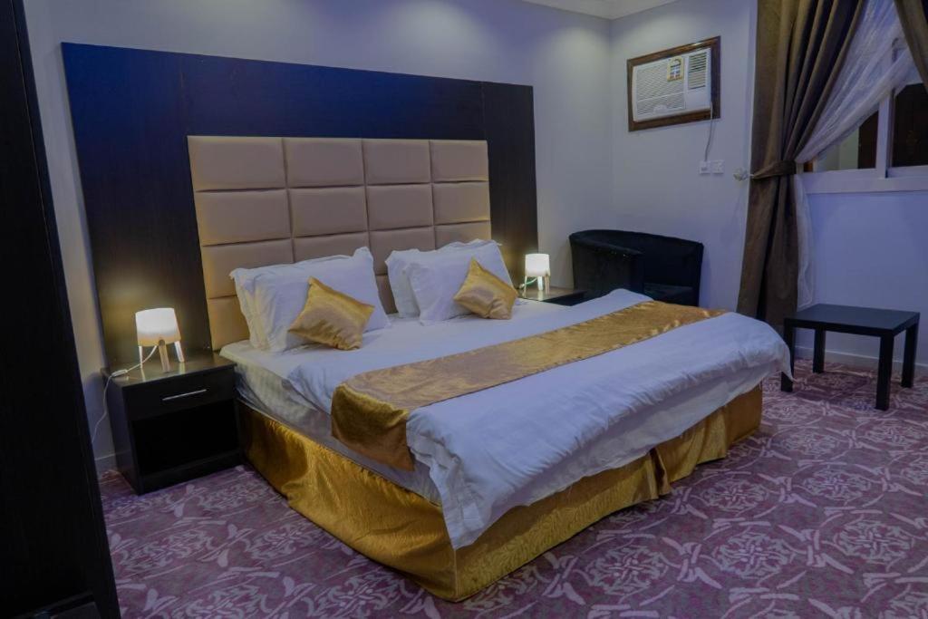 Suite with City View photo 1