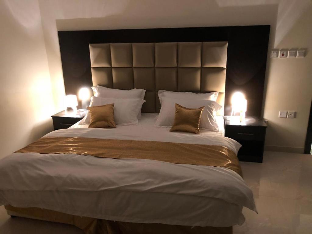 One-Bedroom Suite photo 3