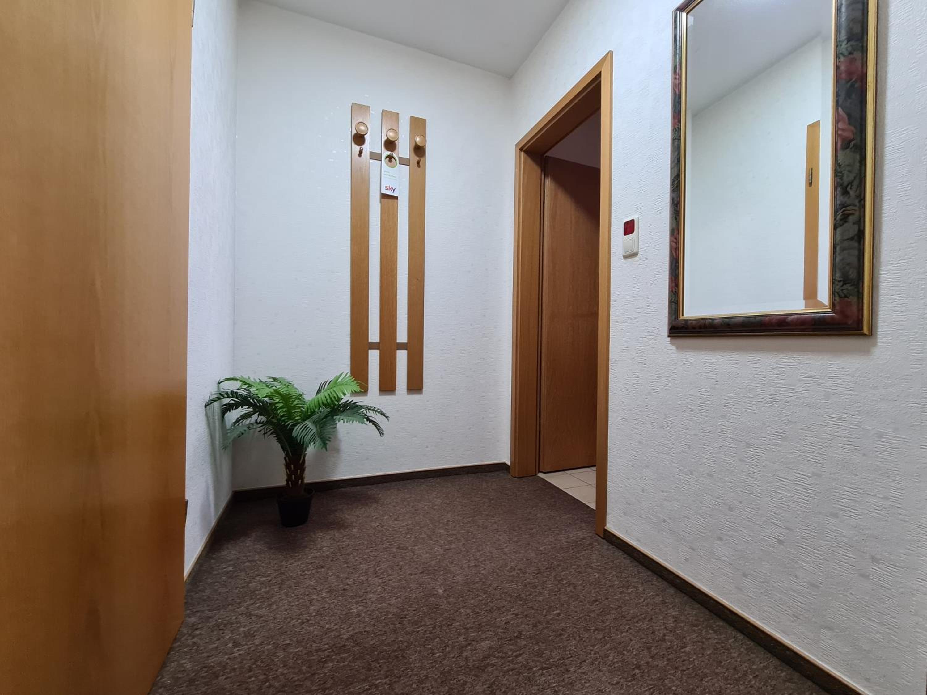 Twin Room - Photo 9