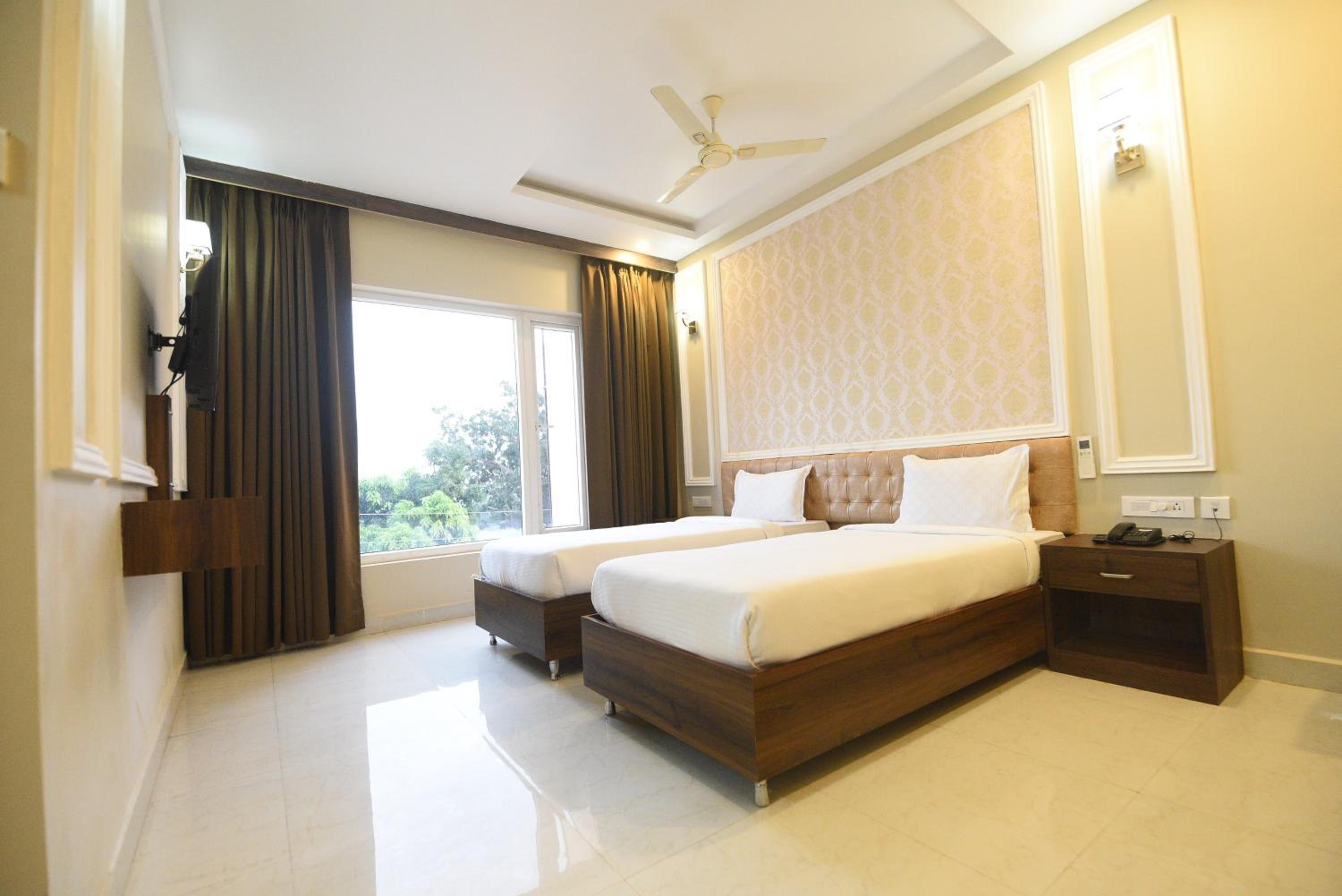 Executive Room photo 1