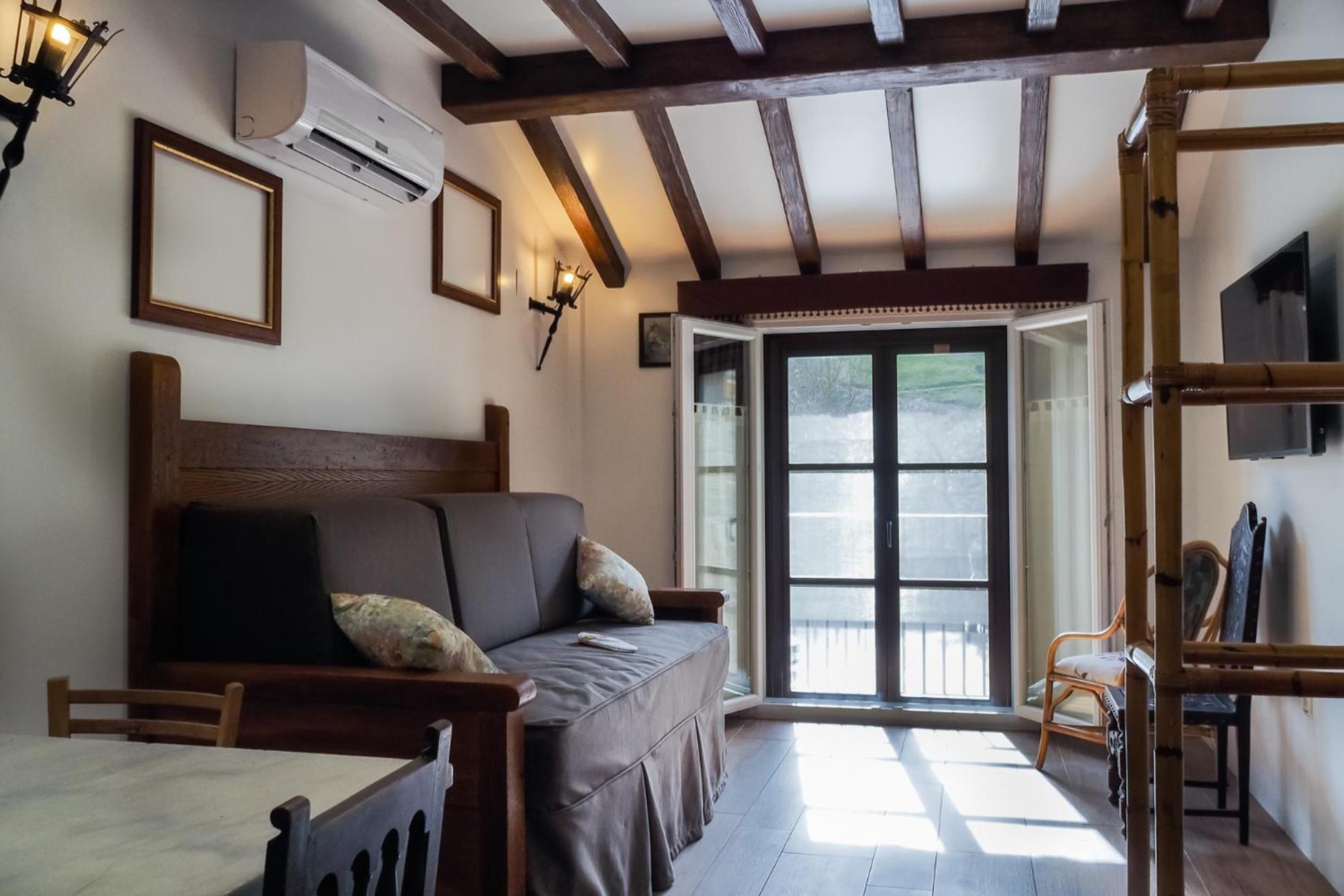 Apartamento con Balcón