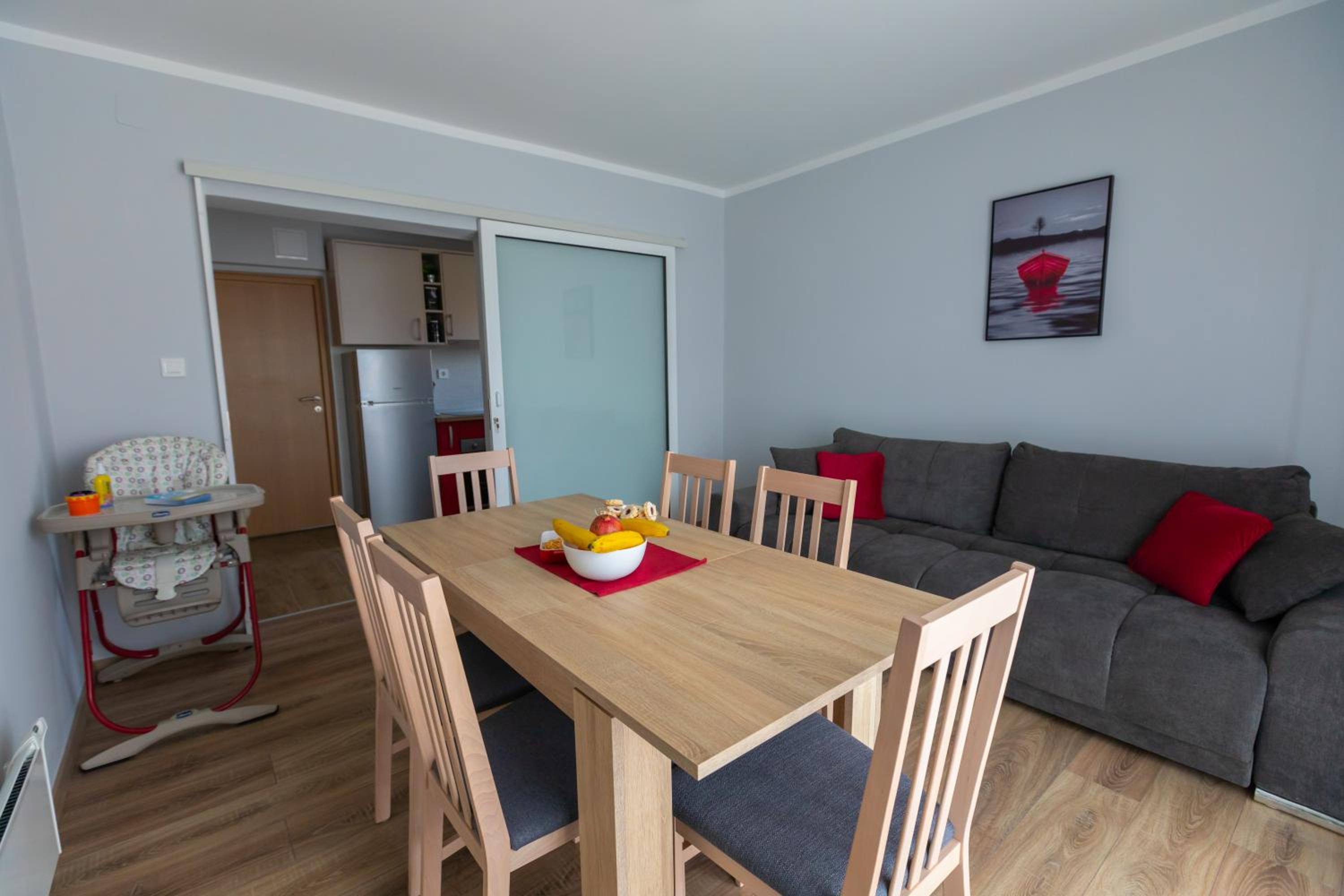 Apartment - Photo 2