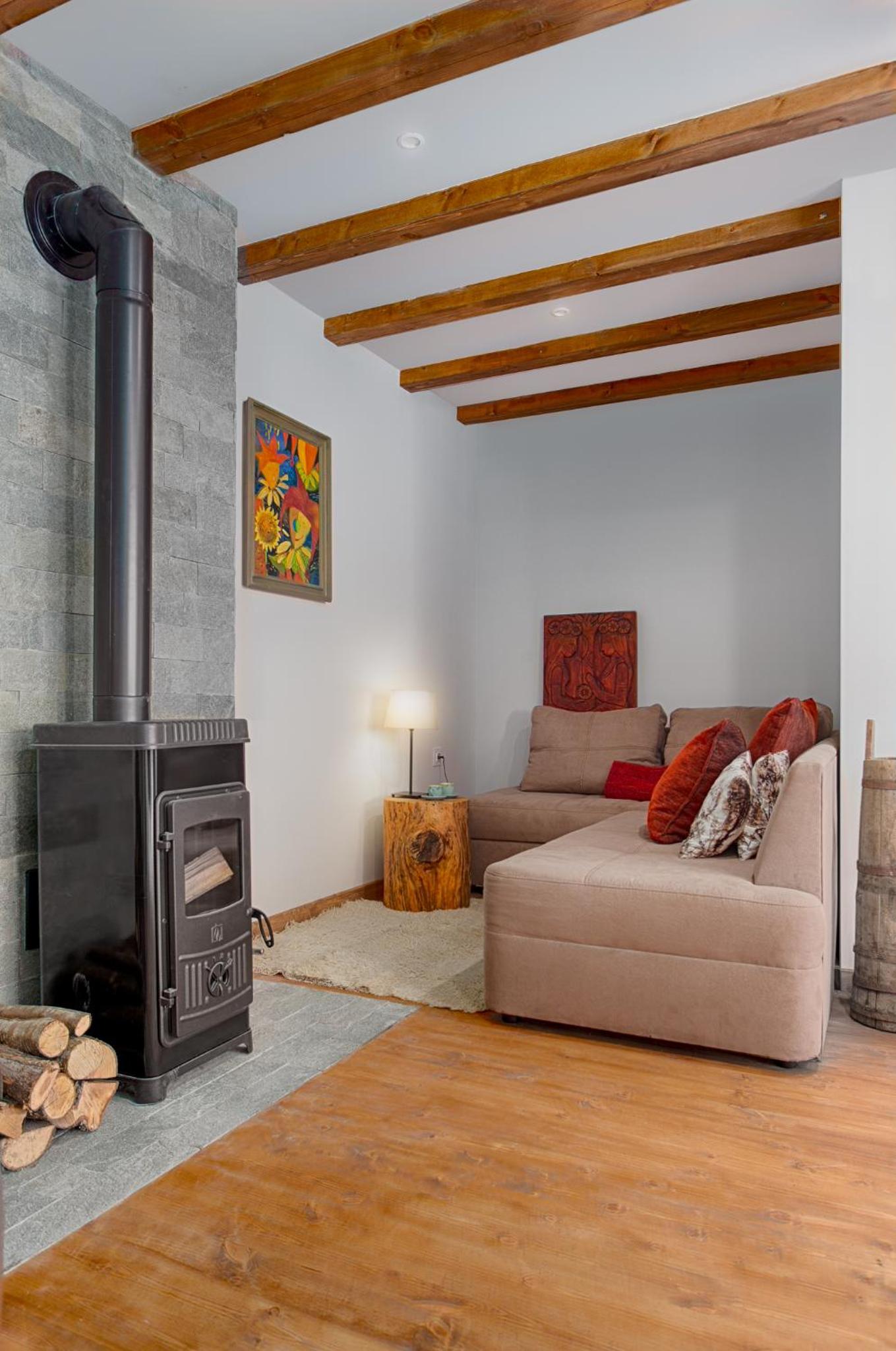 Four-Bedroom House photo 1